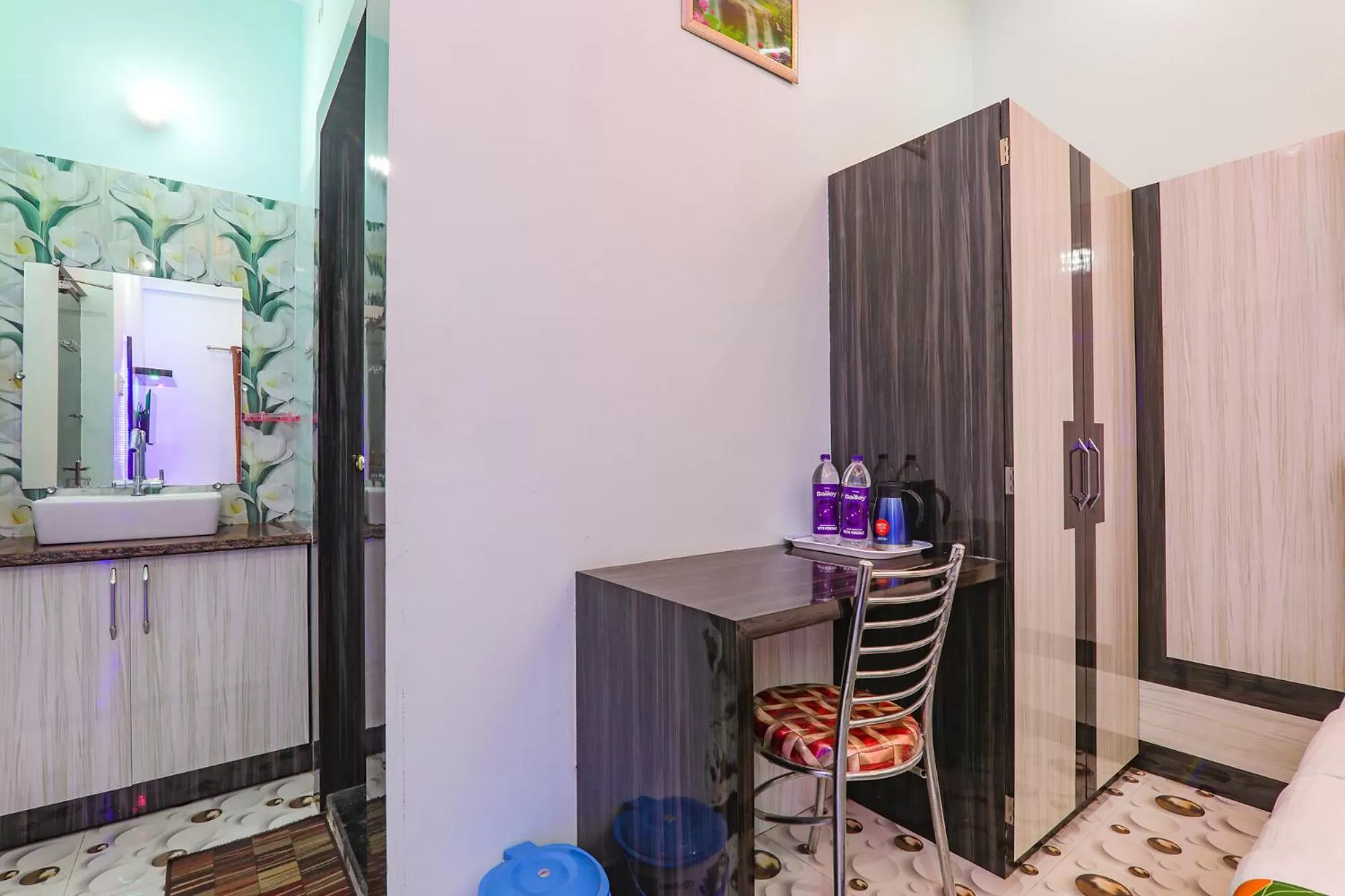 Bed in FabHotel Lumbini International - Sarnath museum