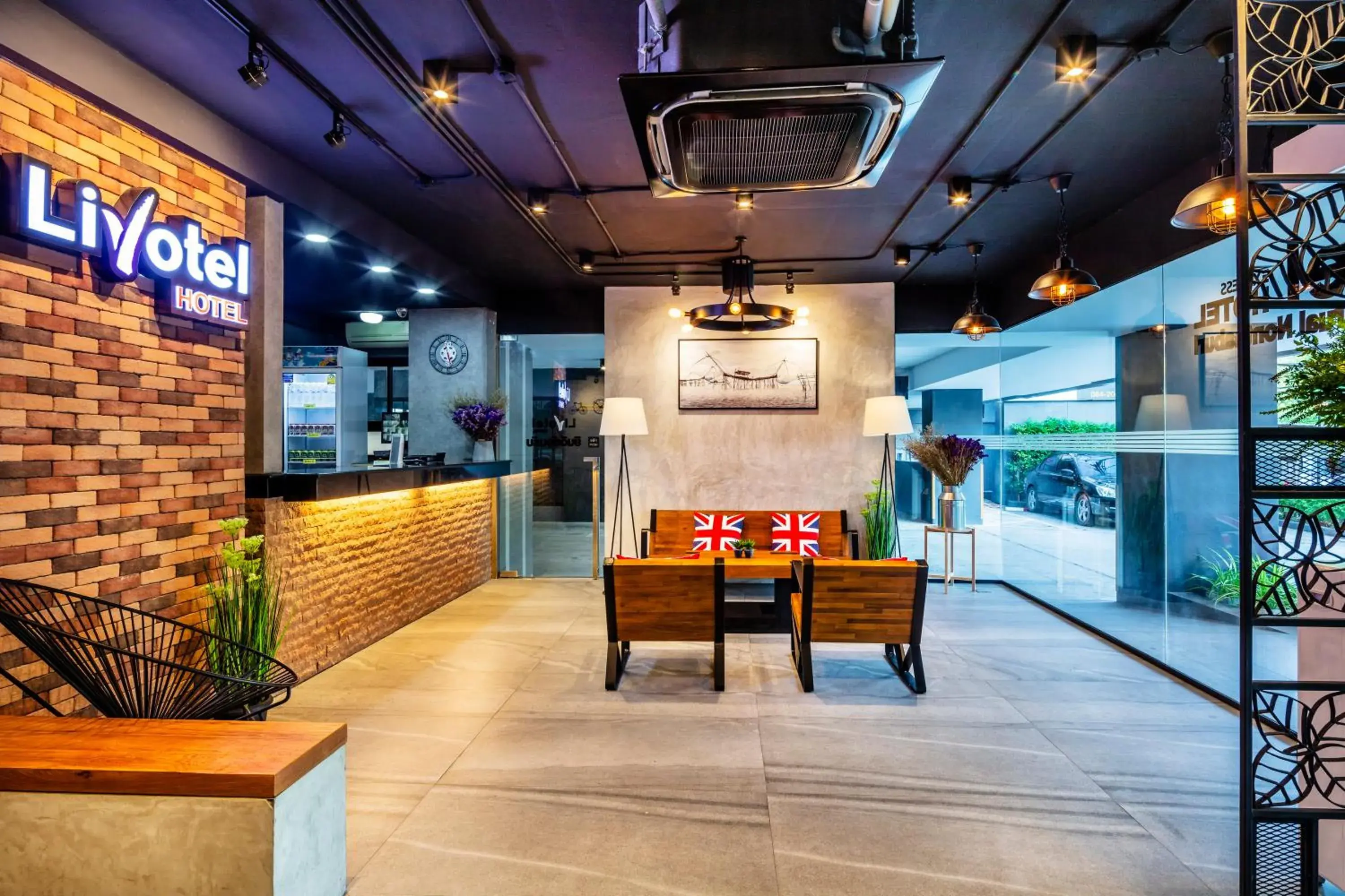 Lobby or reception in Livotel Express Hotel Bang Kruai Nonthaburi - No Parking Lobby or reception in Livotel Express Hotel Bang Kruai Nonthaburi - No Parking