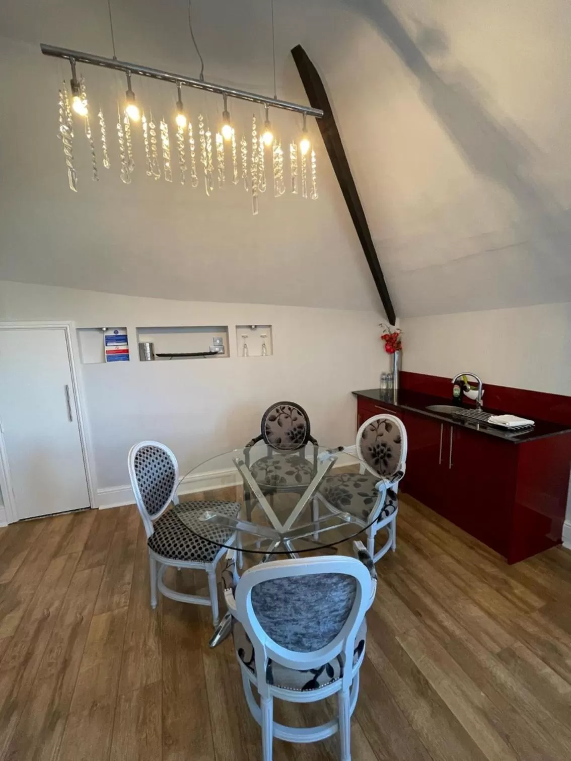 Food in The Whittington and Cat