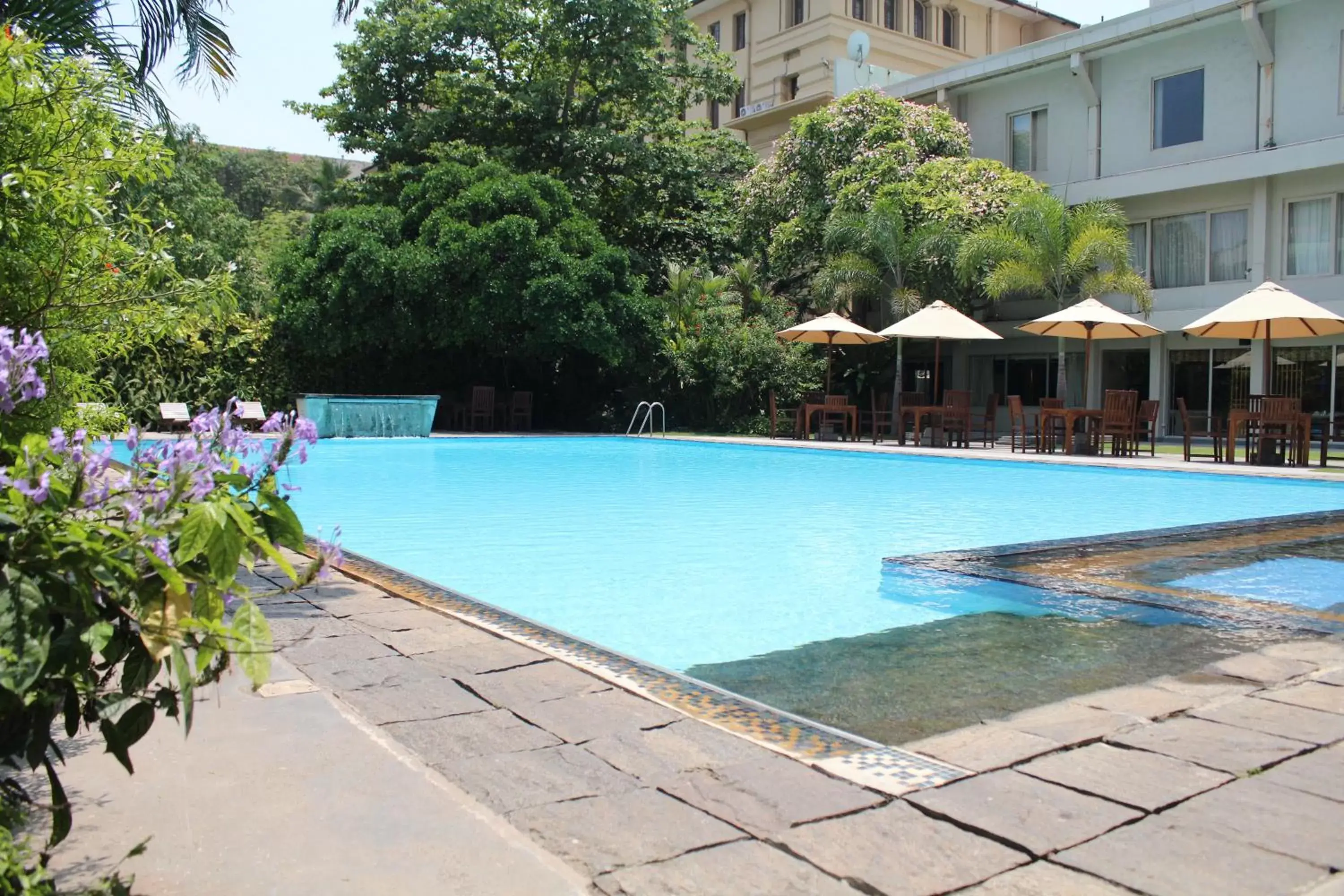 Swimming Pool in Ramada Colombo