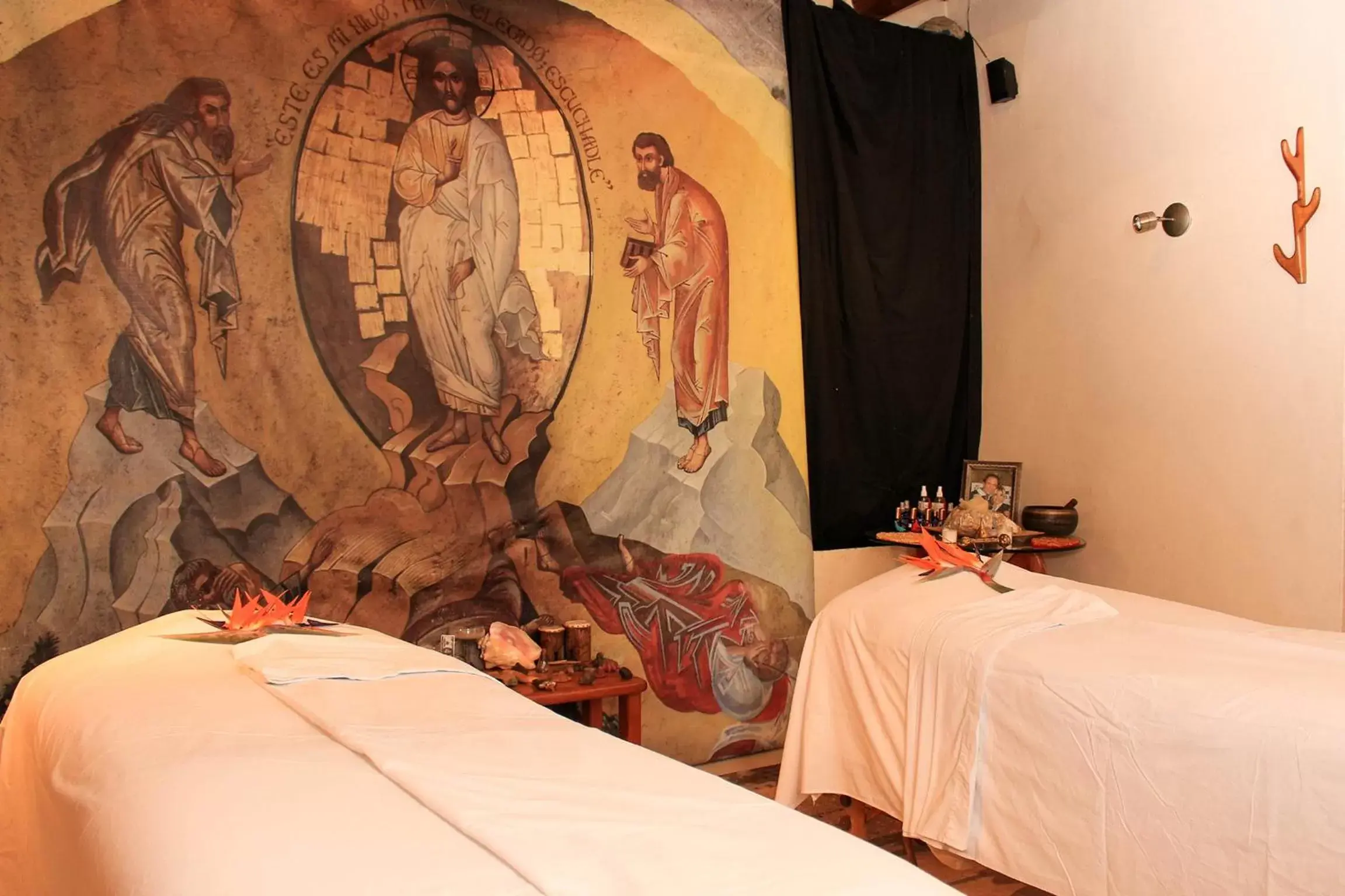 Massage, Bed in El Santuario Resort & Spa