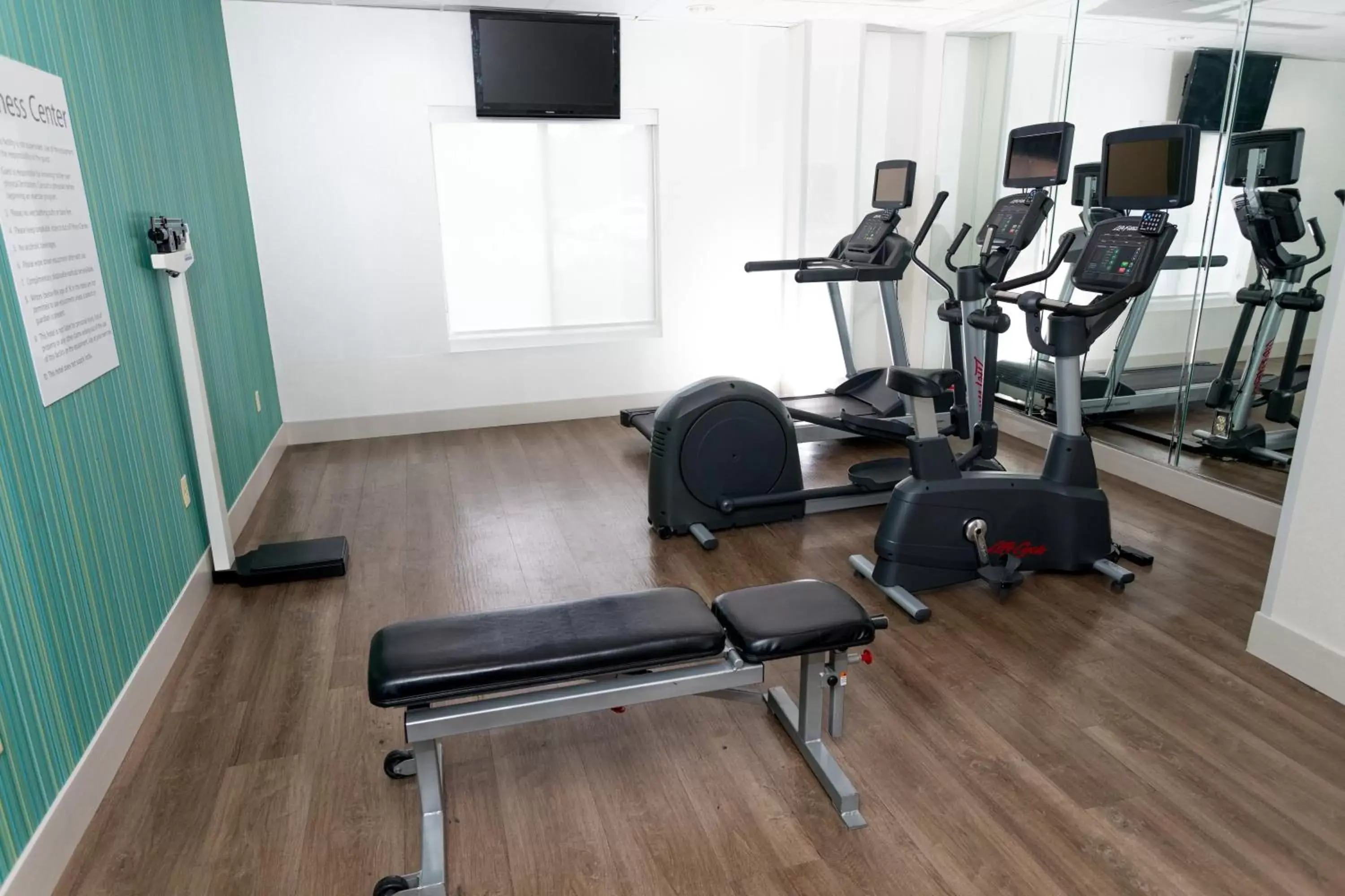 Fitness centre/facilities, Fitness Center/Facilities in Holiday Inn Express Hotel & Suites Athens, an IHG Hotel