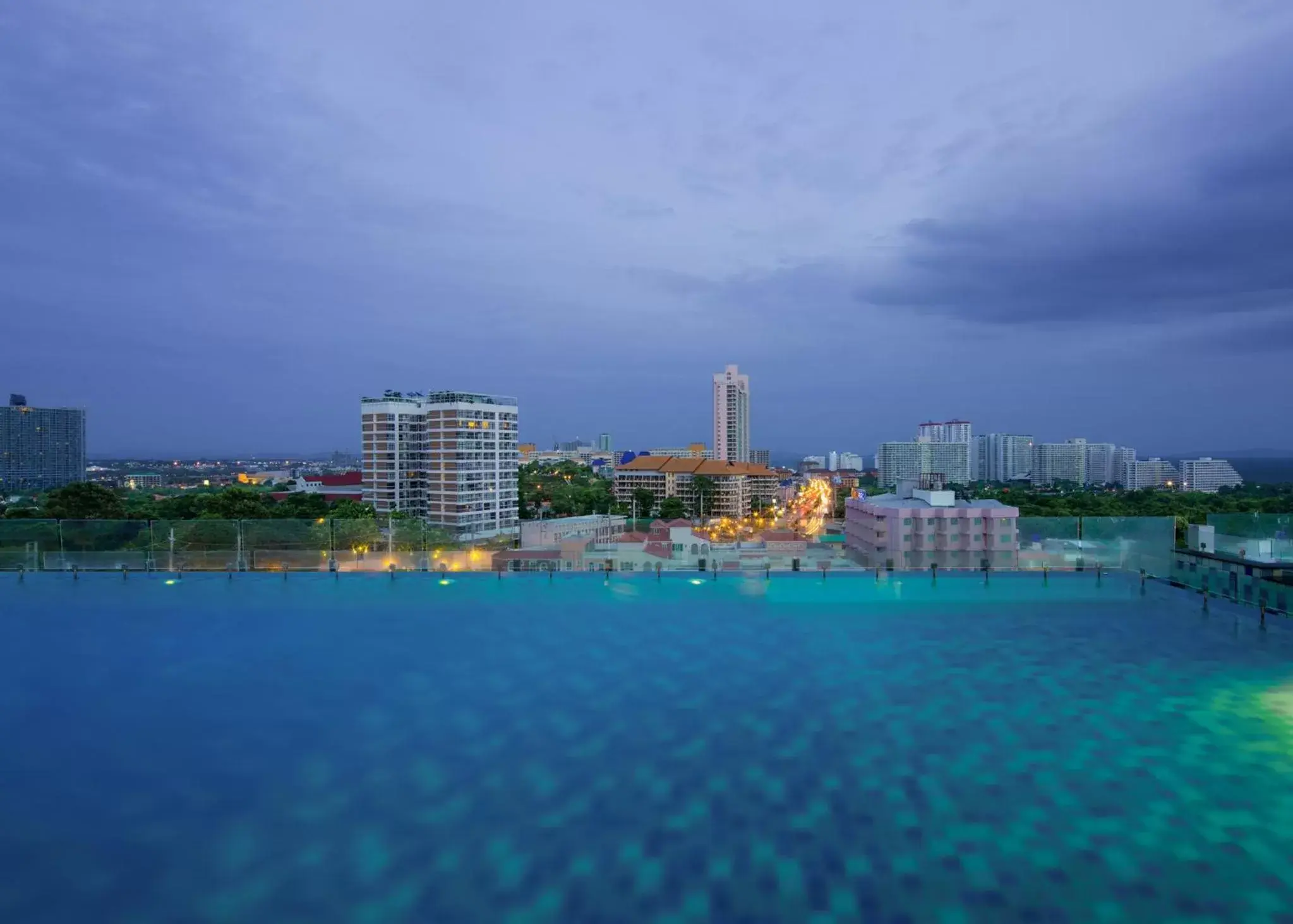 Swimming pool in Aiyara Grand Hotel