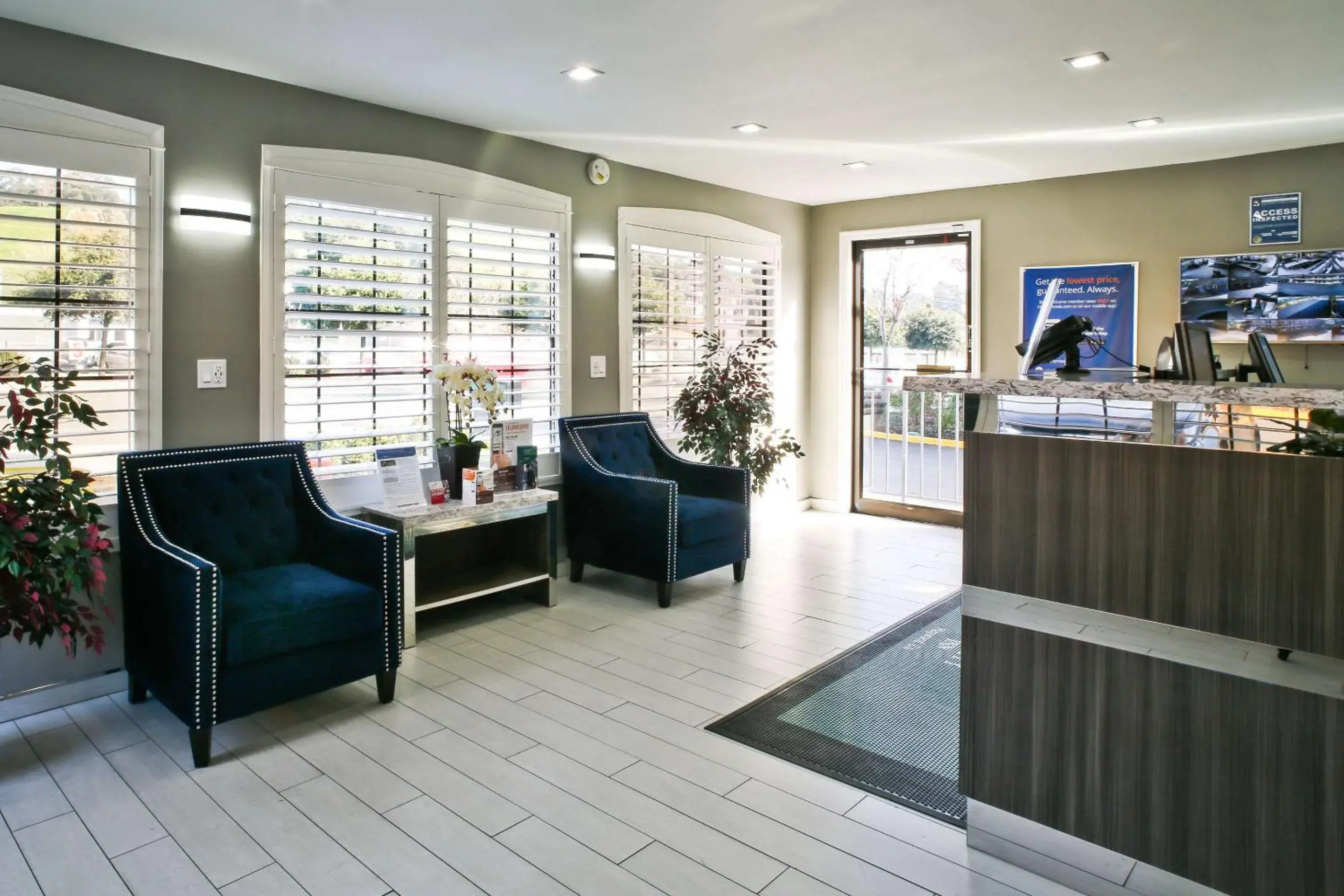 Lobby or reception in Bay Area Inn & Suites Lobby or reception in Bay Area Inn & Suites