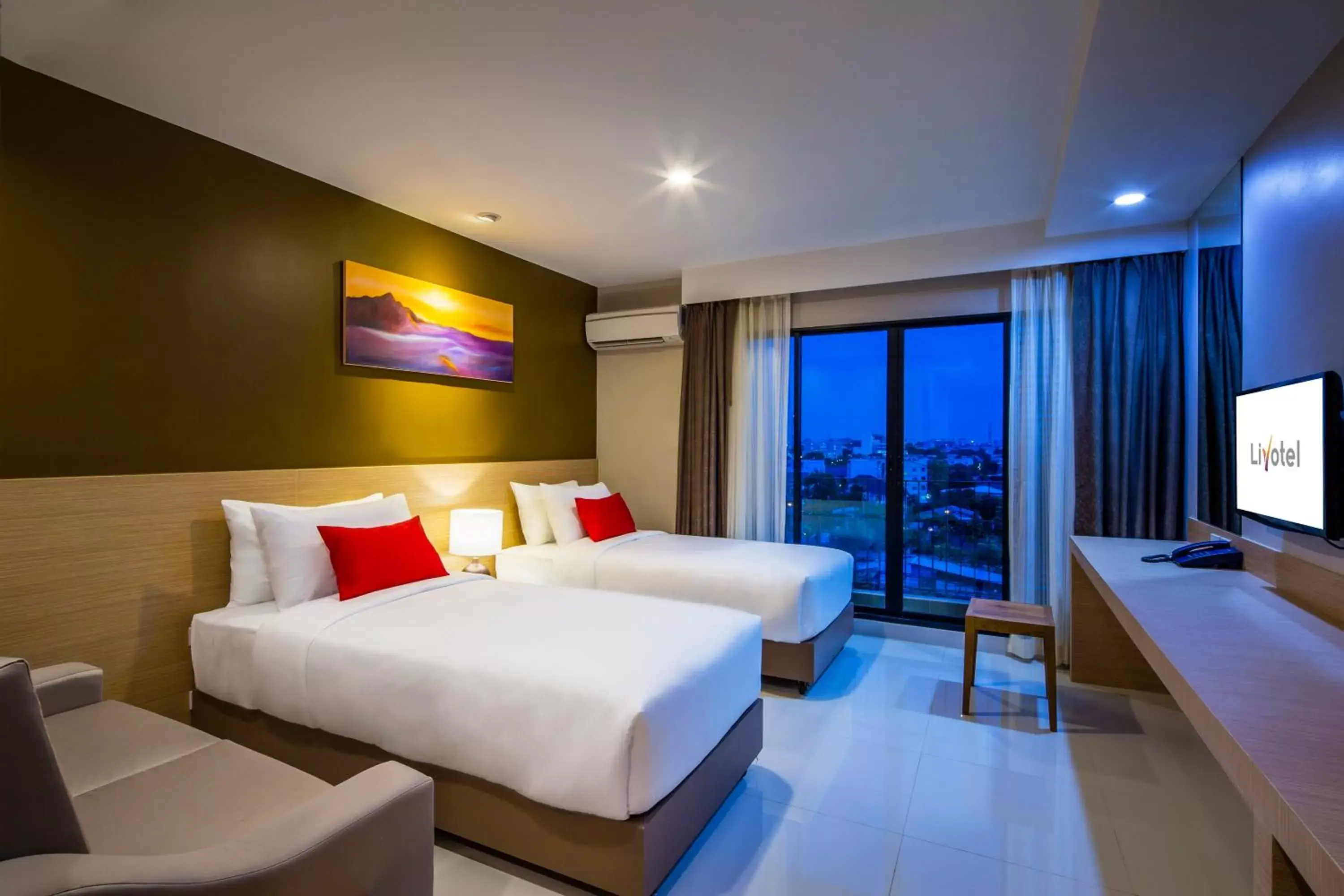 Standard Twin Room in Livotel Hotel Kaset Nawamin Bangkok
