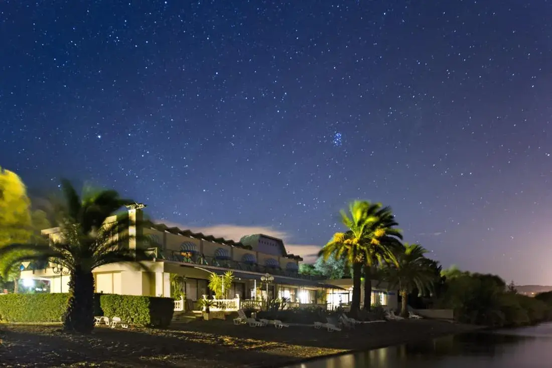 Property Building in Hotel Lido - Beach and Palace