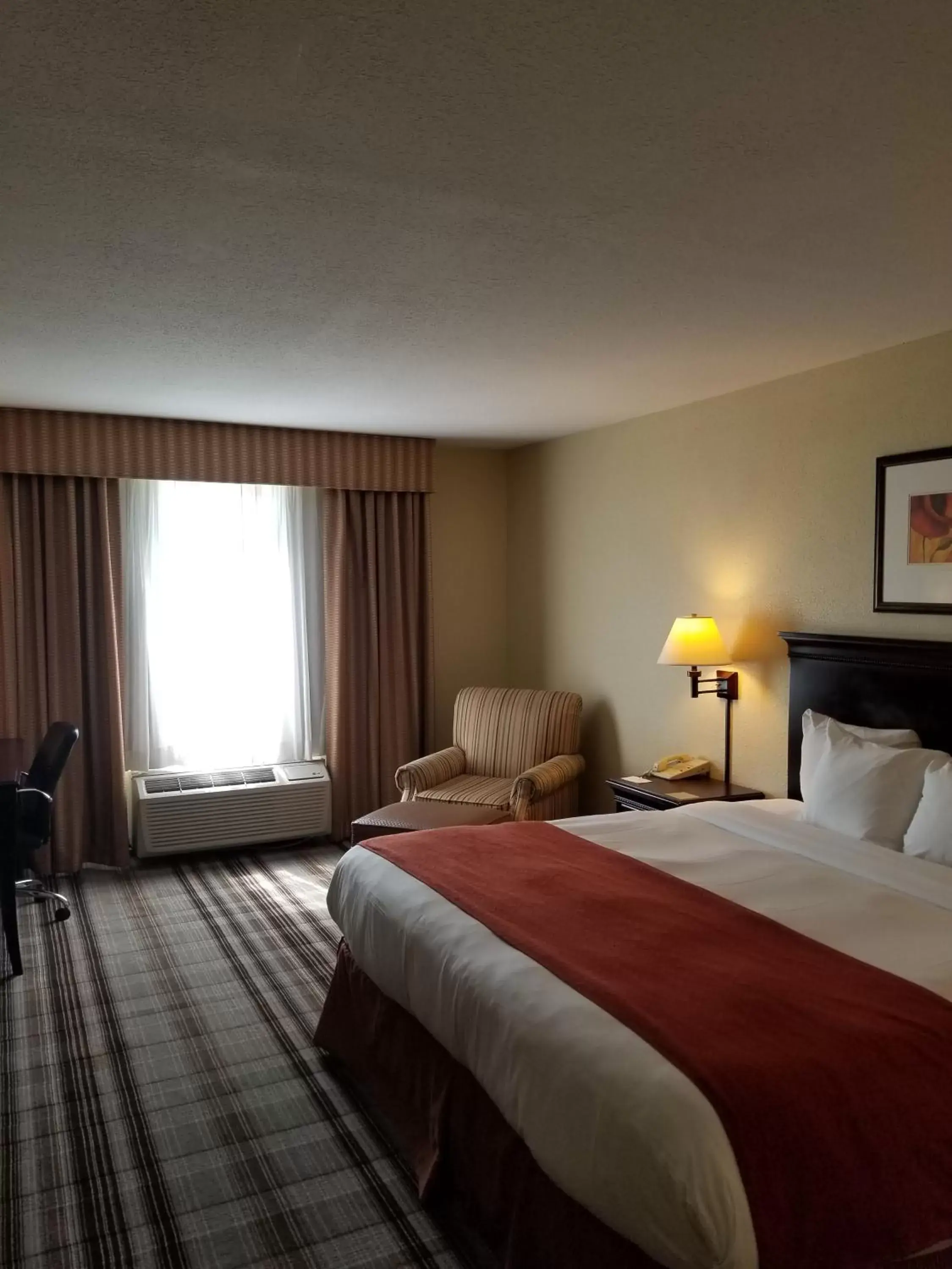 Photo of the whole room, Bed in Country Inn & Suites by Radisson, Lexington, VA