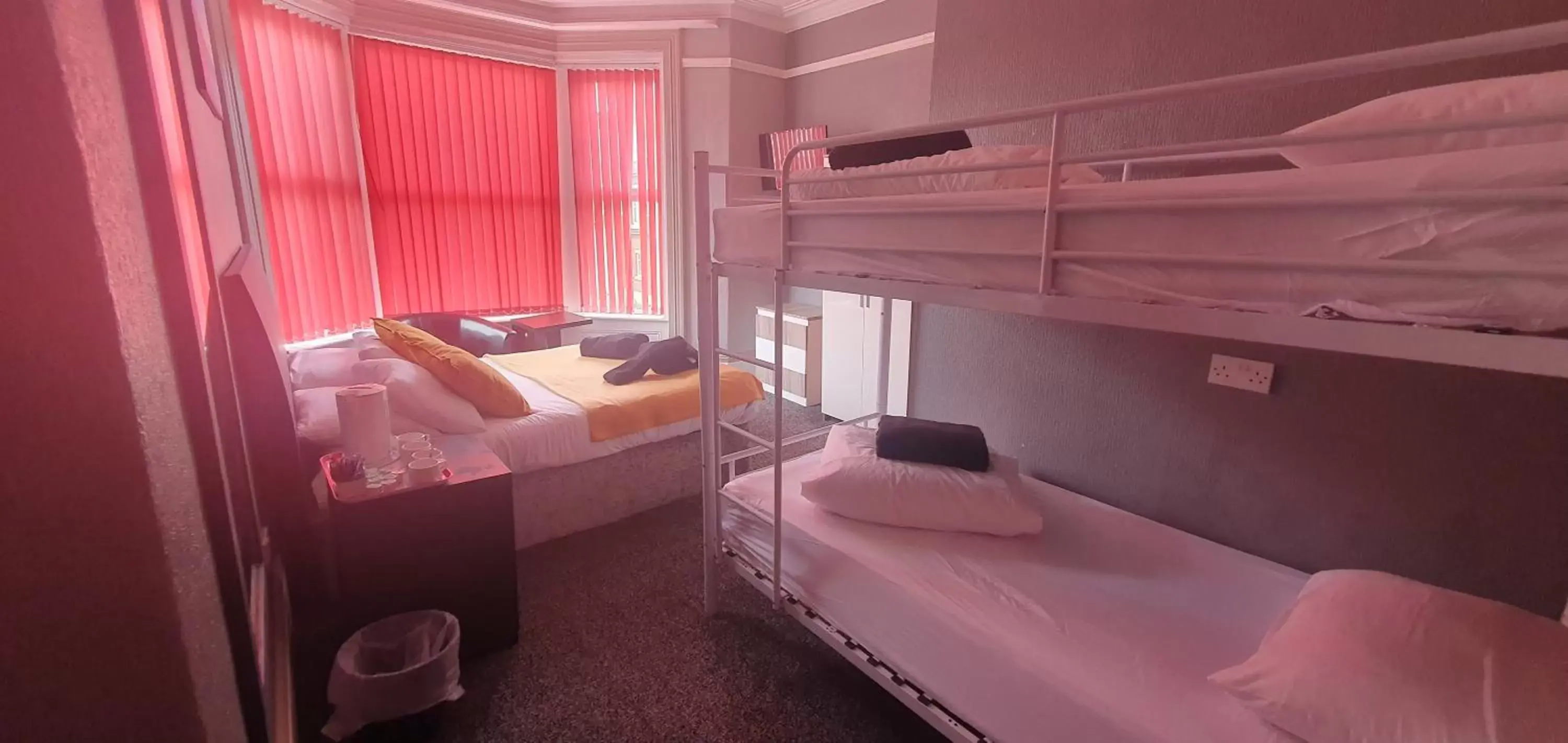 Bunk Bed in Las Palmas Hotel by the Sea