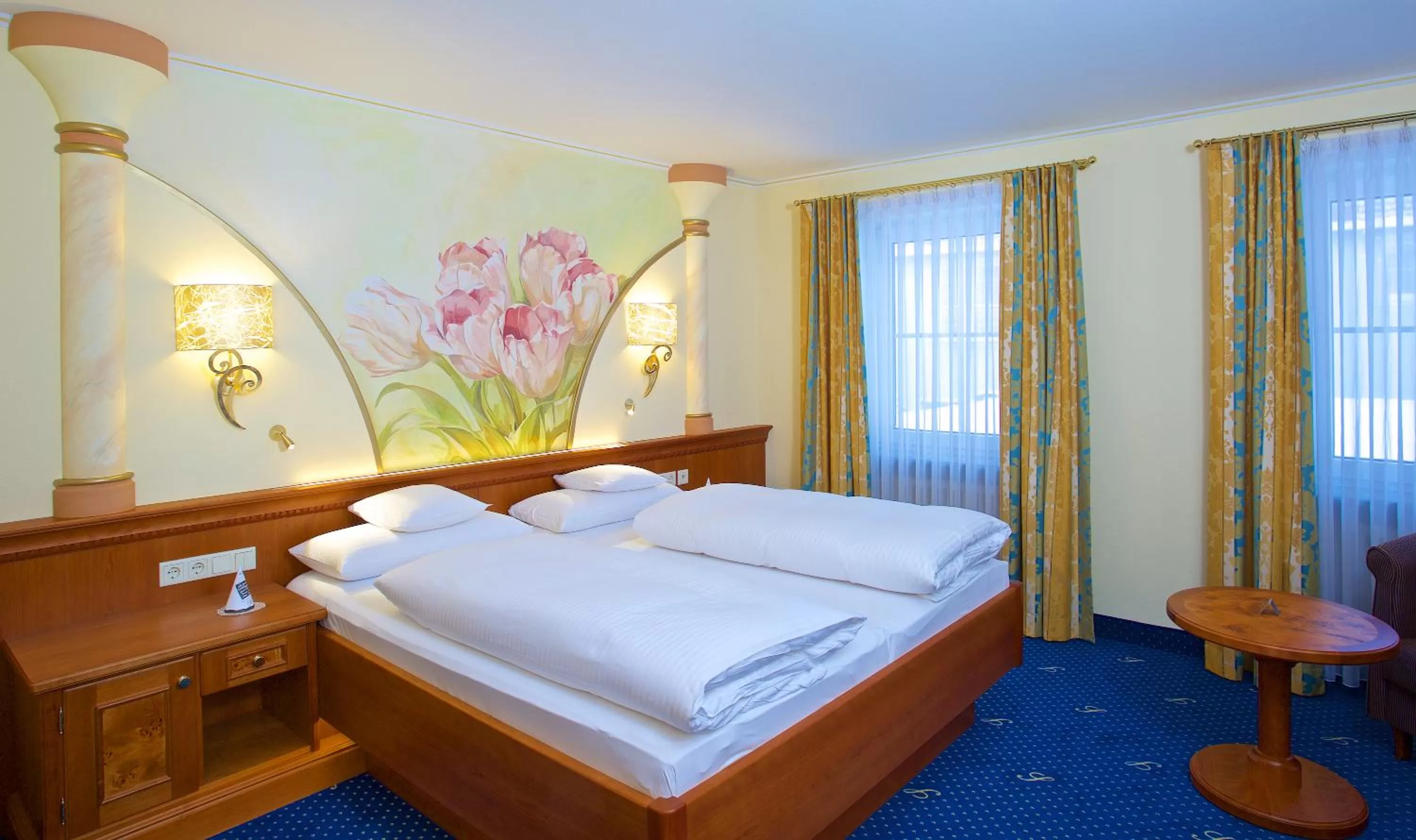 Bedroom, Bed in Hotel am Schloßberg