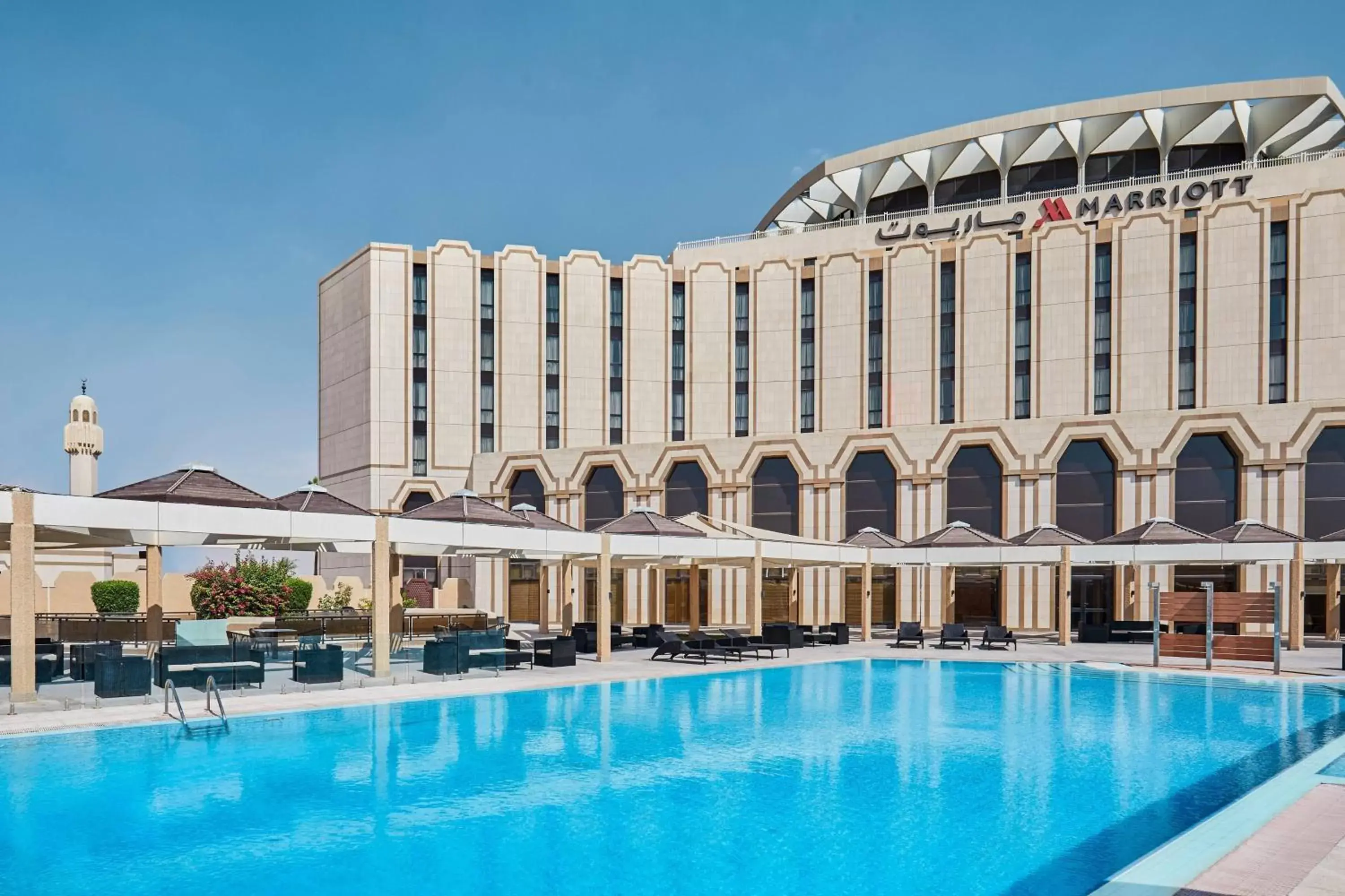 Swimming pool, Property Building in Riyadh Airport Marriott Hotel