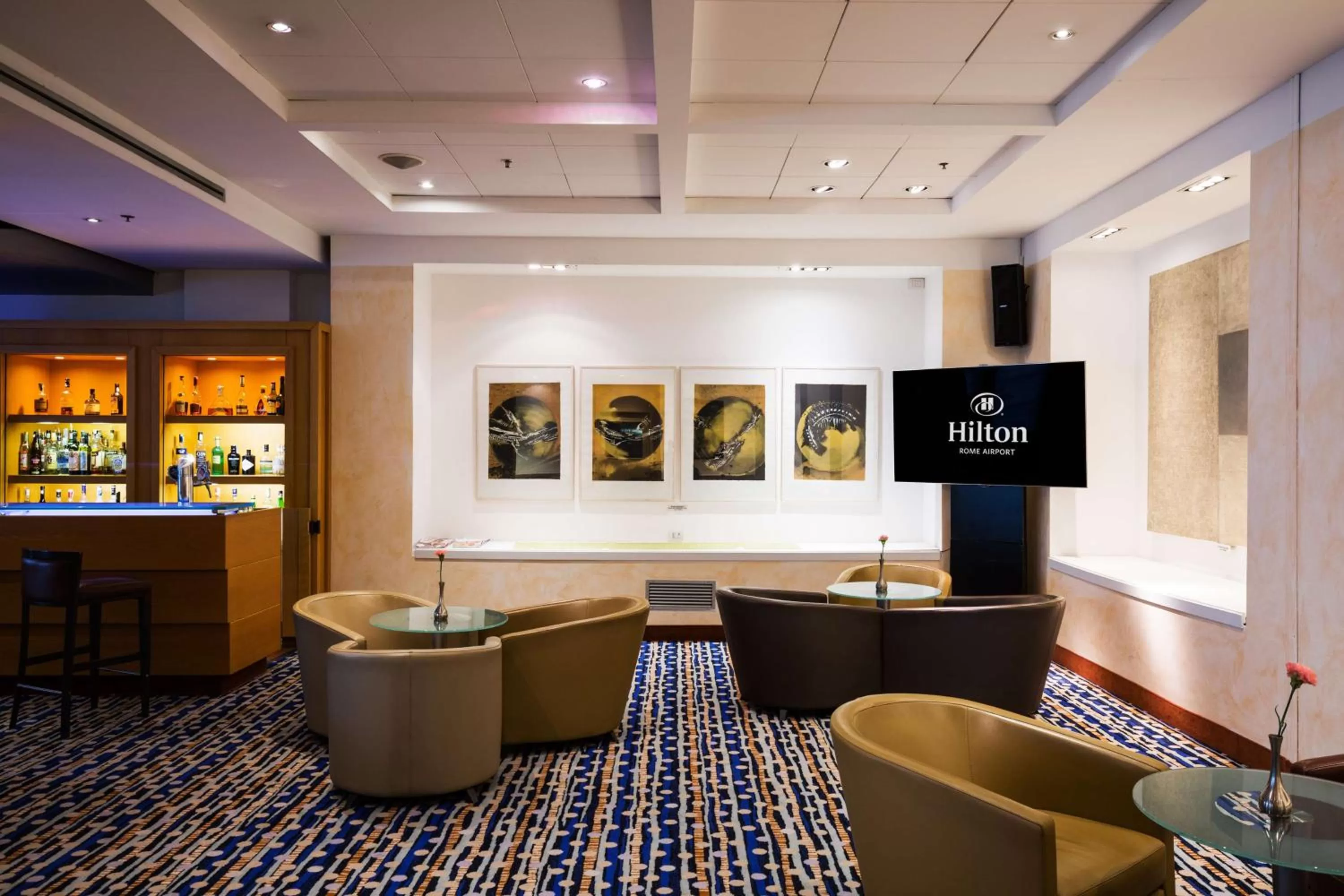 Lounge or bar in Hilton Rome Airport
