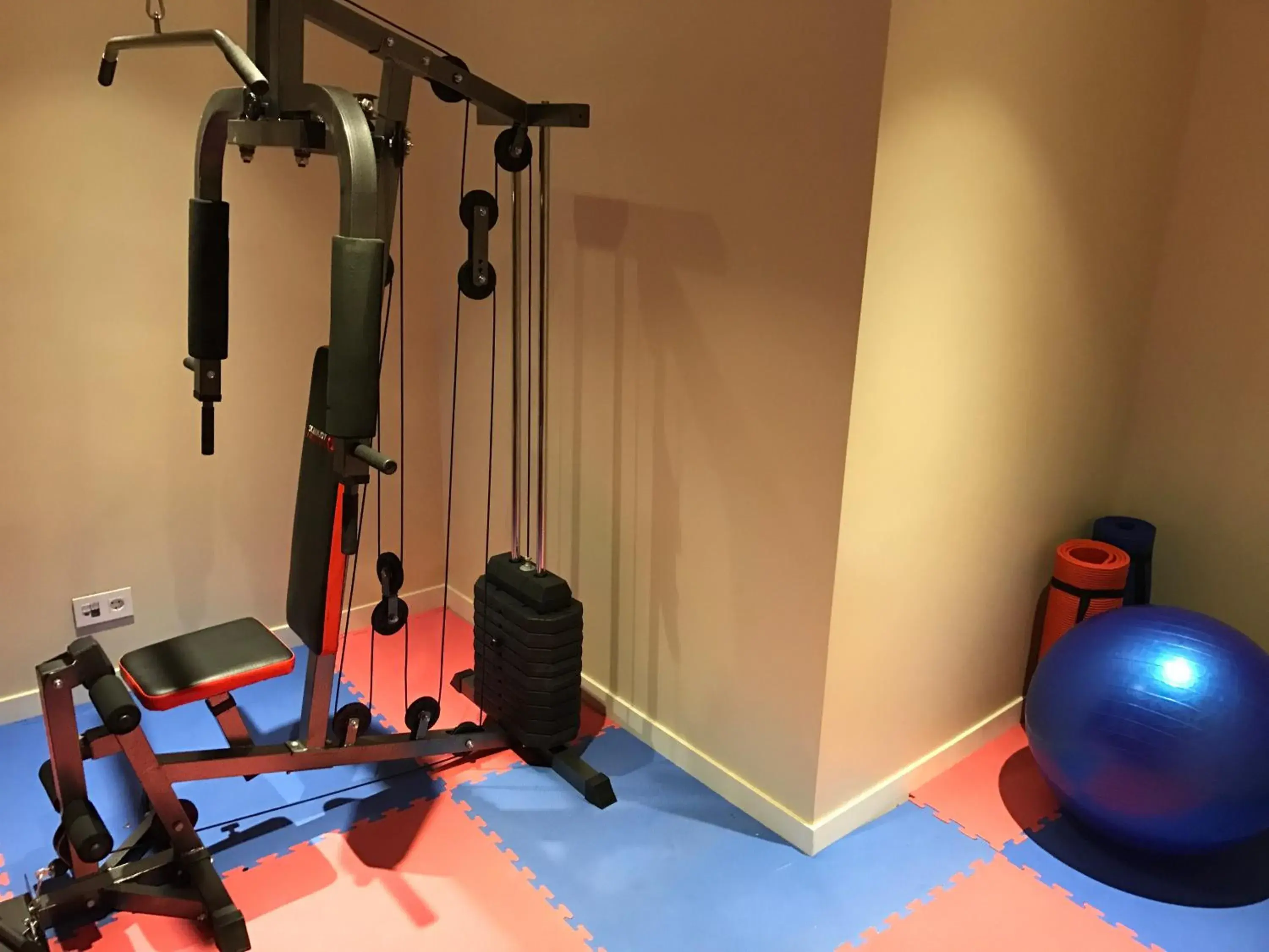 Sports, Fitness Center/Facilities in Gems Hotel