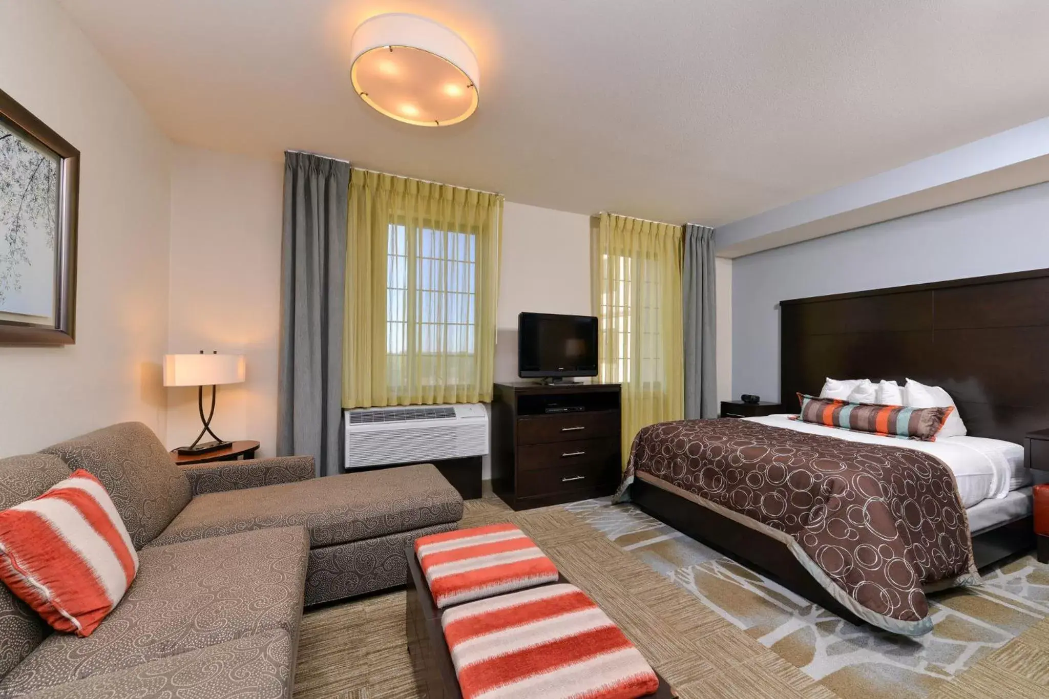 Photo of the whole room, Bed in Staybridge Suites San Antonio-Stone Oak, an IHG Hotel