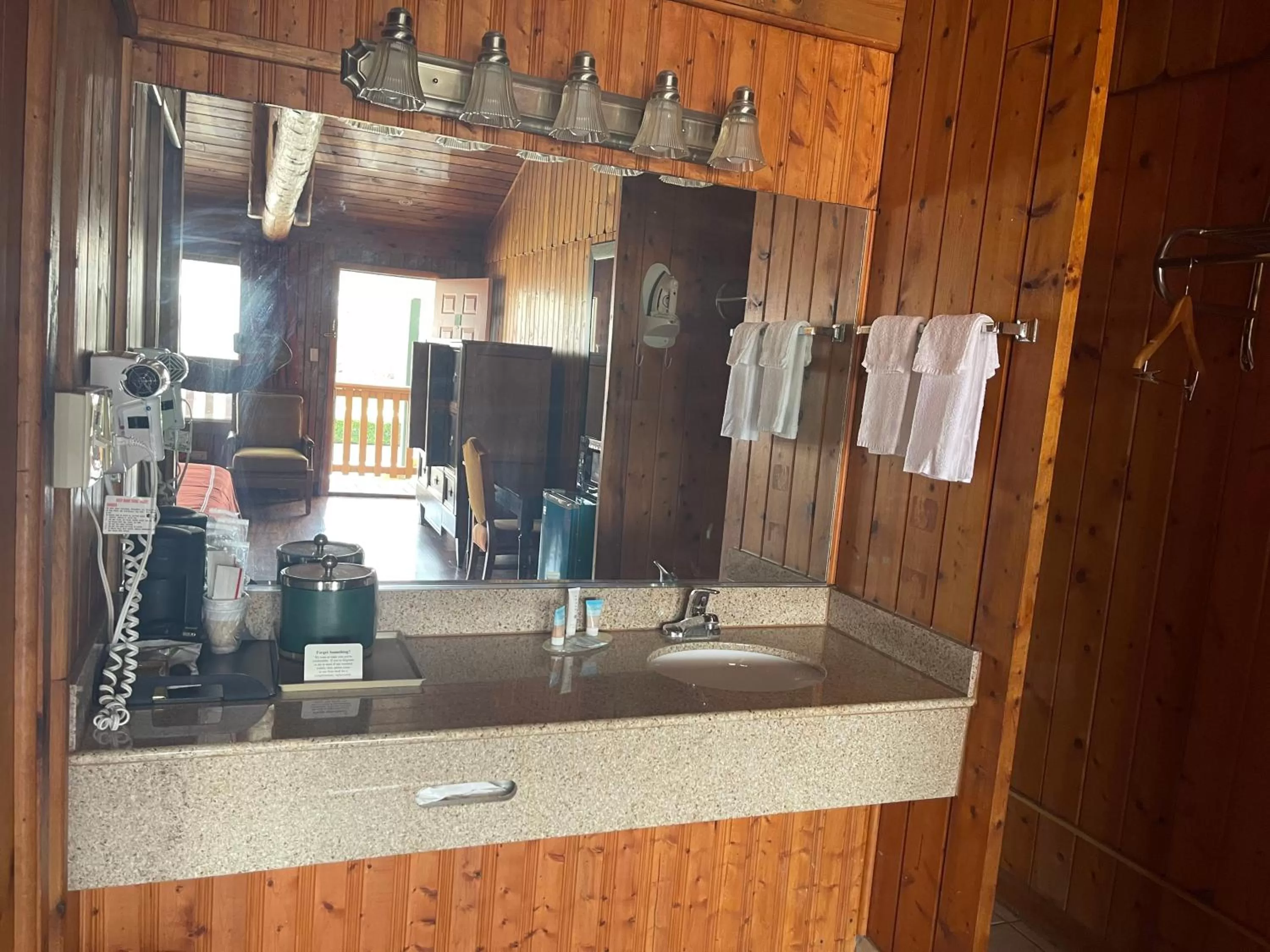 Bathroom in Atlantic Shores Inn and Suites