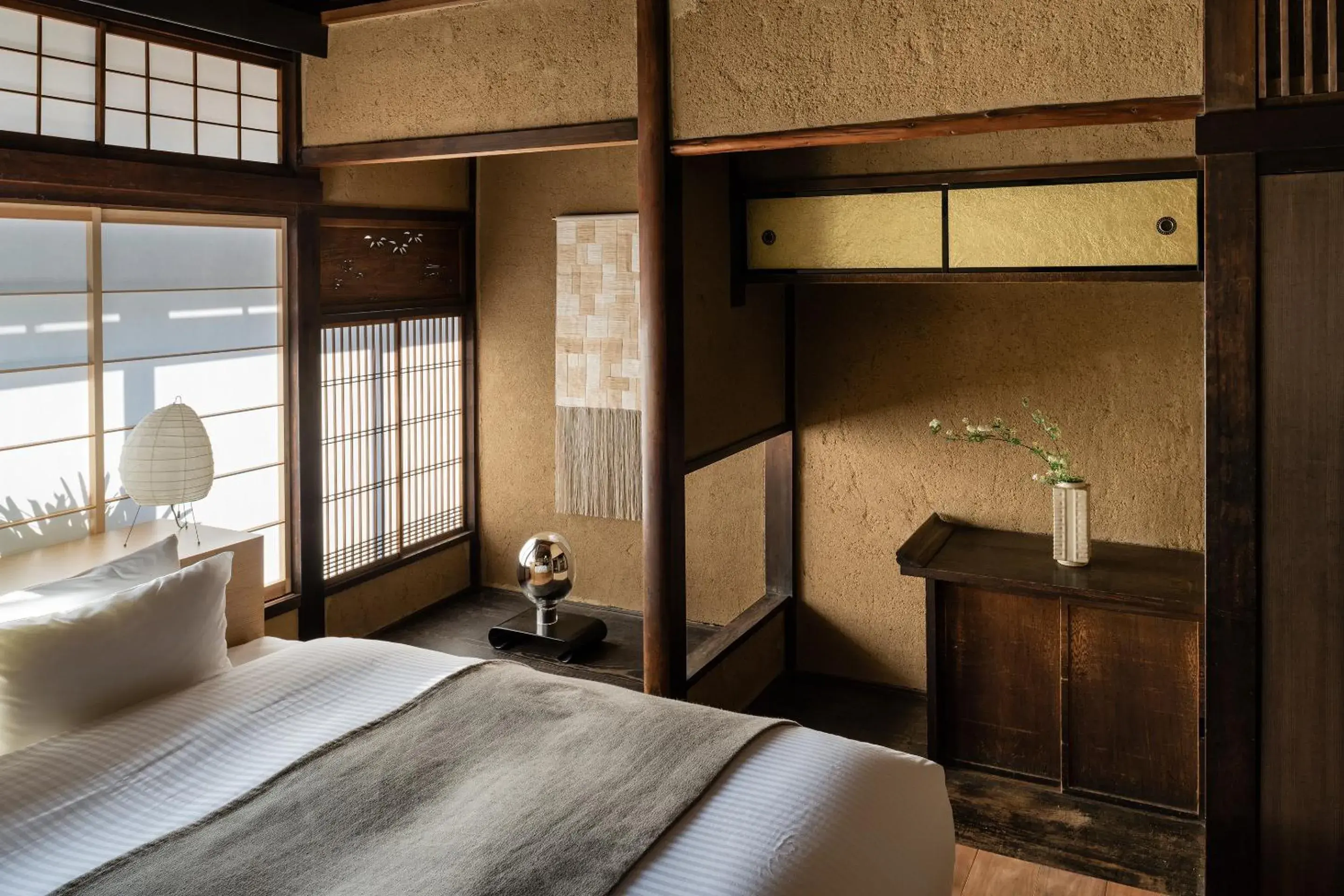 Bed in Nazuna Kyoto Gosho