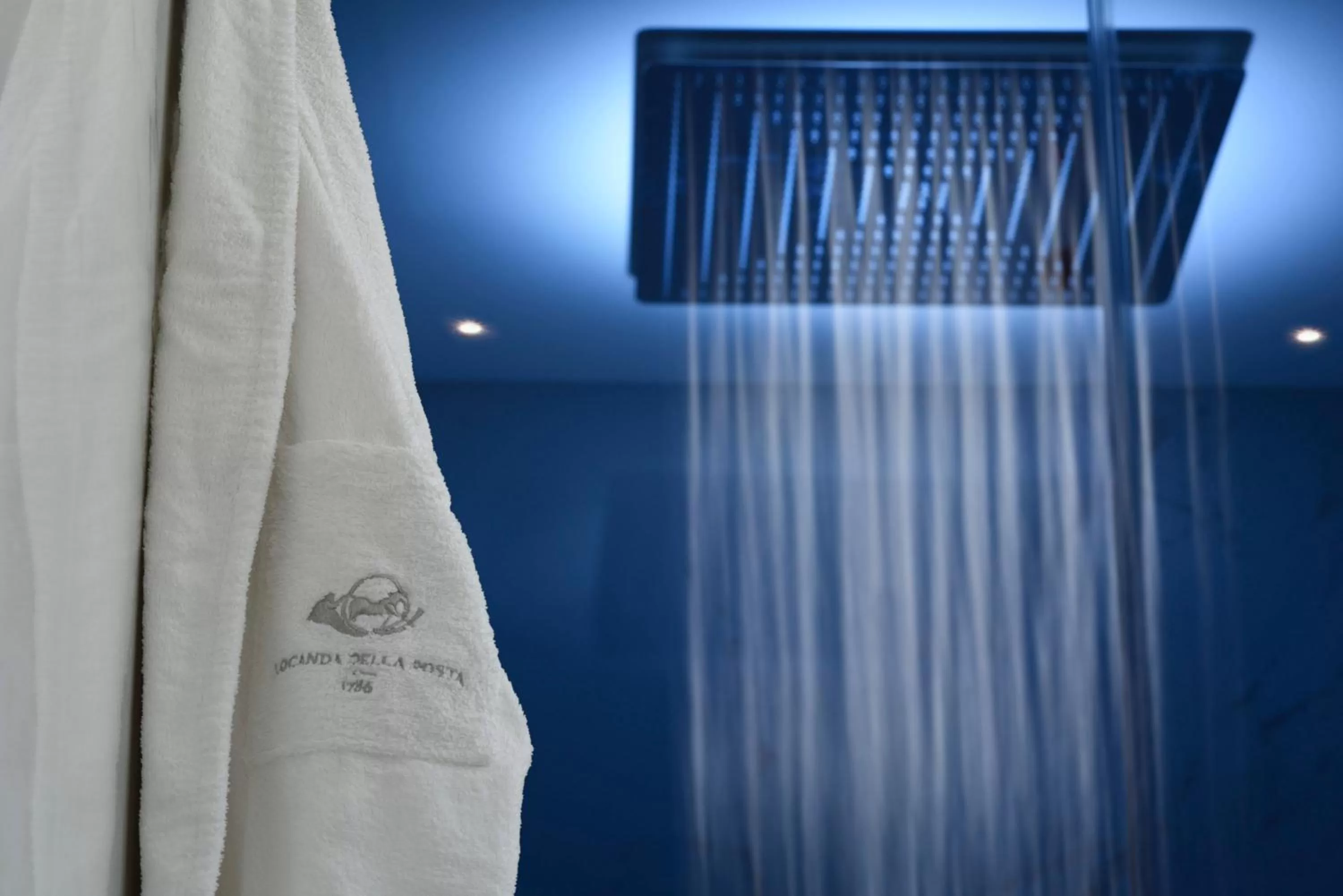 Bathroom in Locanda della Posta Boutique Hotel