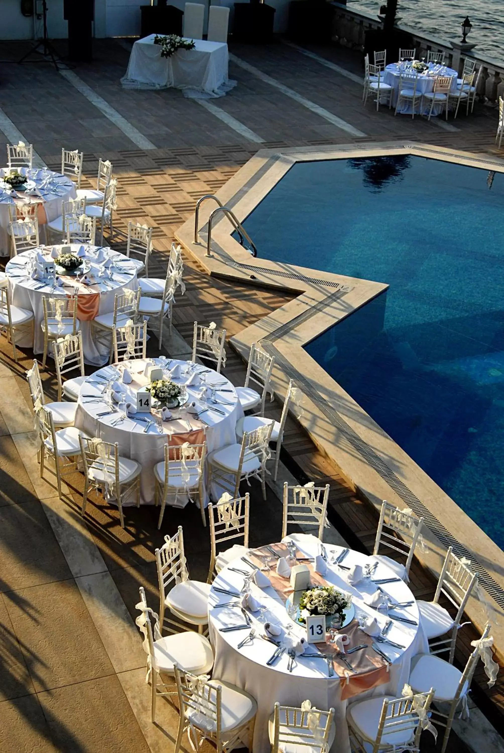 Patio, Pool View in Montania Special Class Hotel