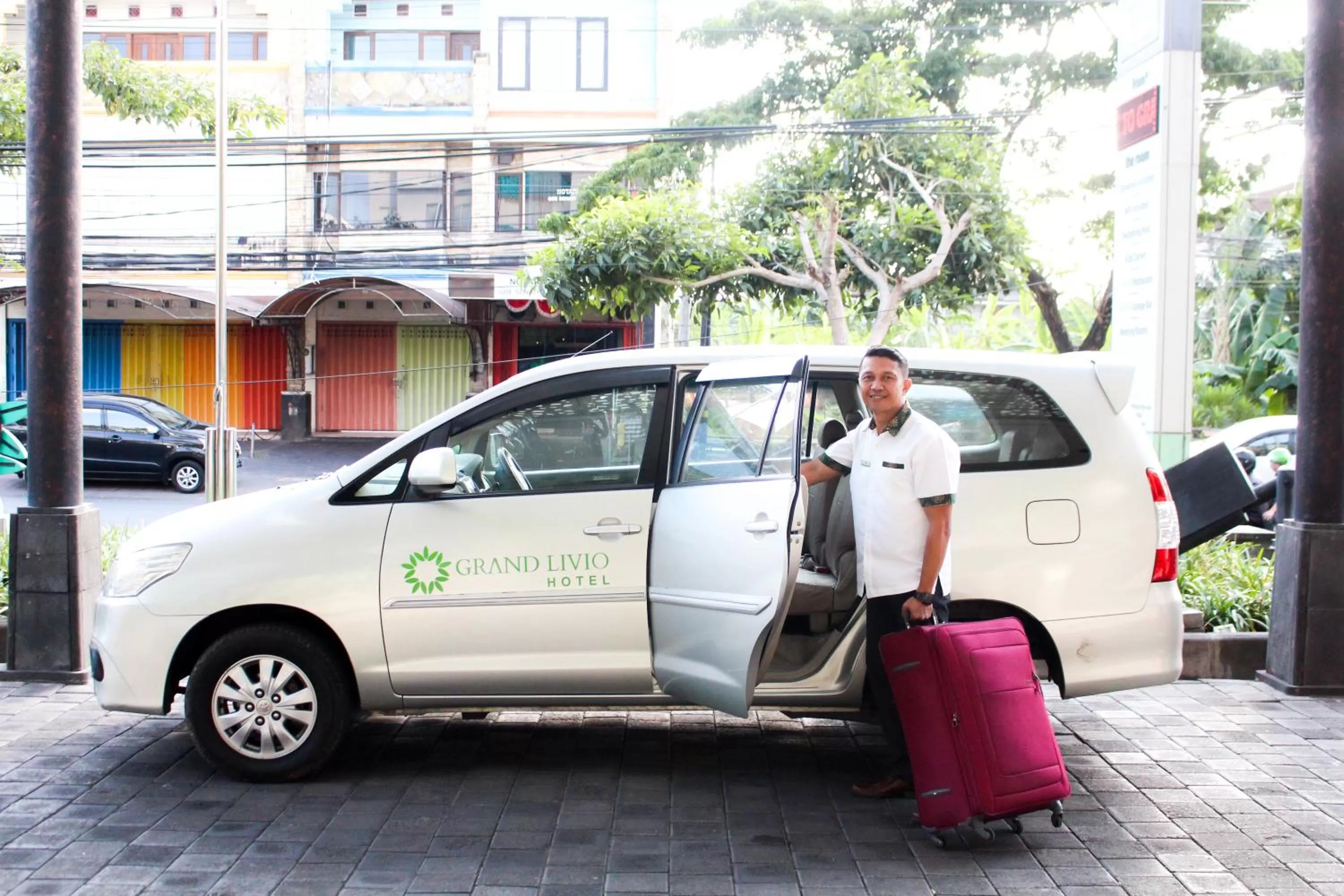 Facade/entrance in Grand Livio Kuta Hotel