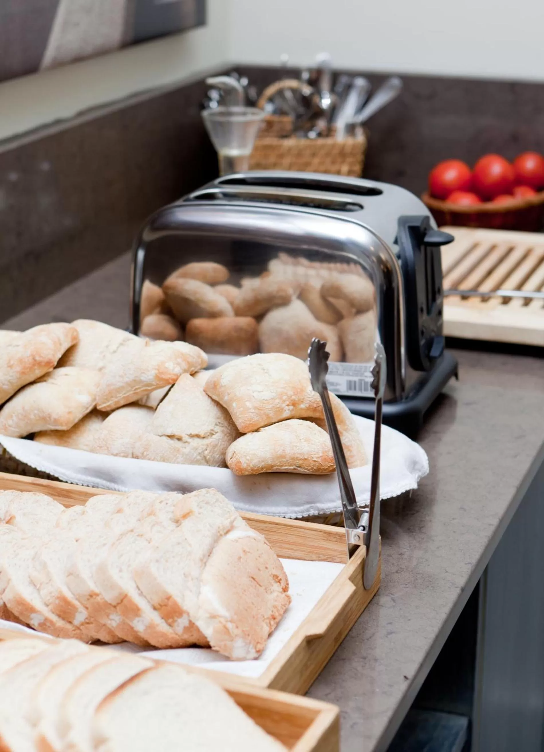 Restaurant/places to eat in Peninsular