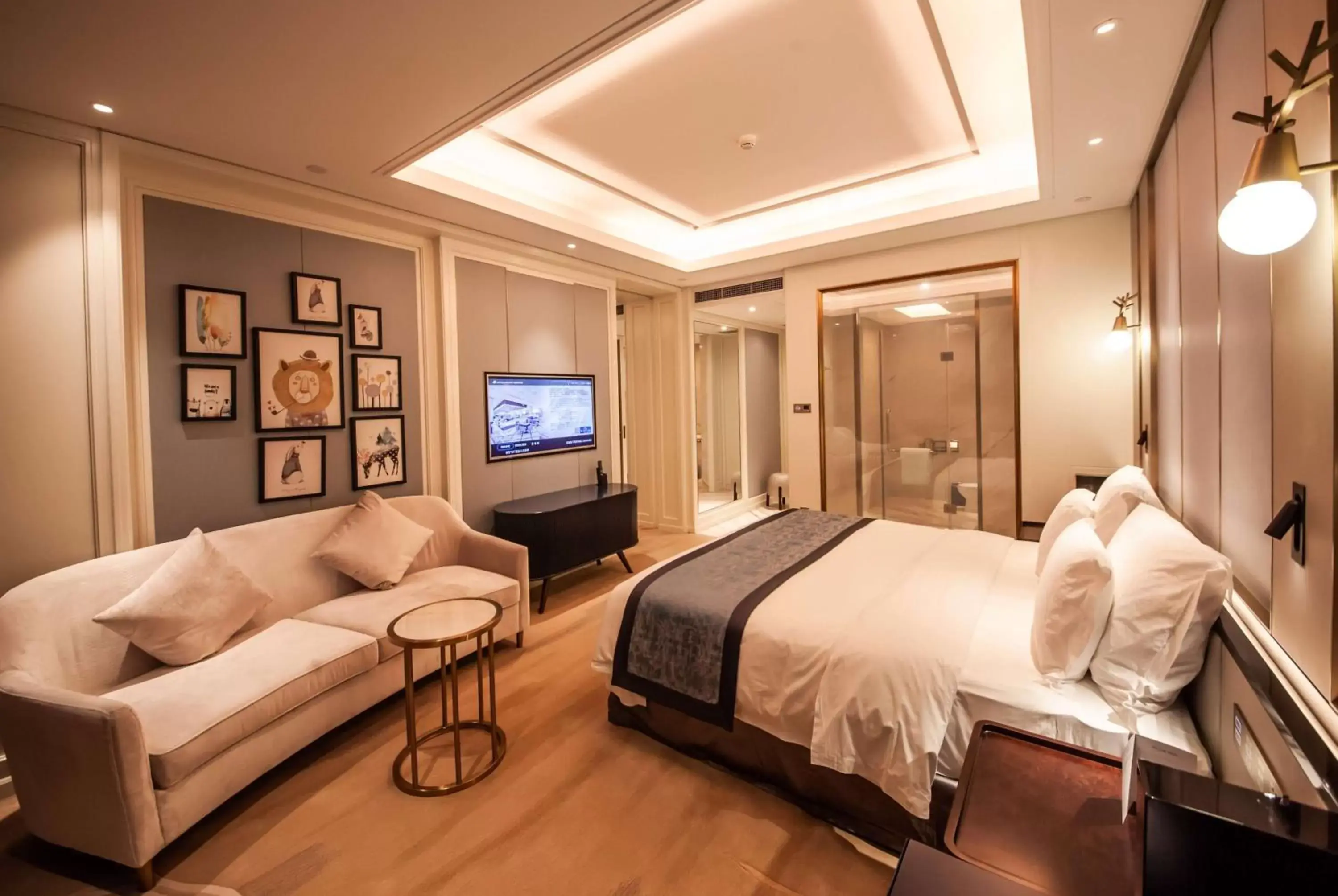 Photo of the whole room, Bed in Wyndham Qingdao Photo of the whole room, Bed in Wyndham Qingdao