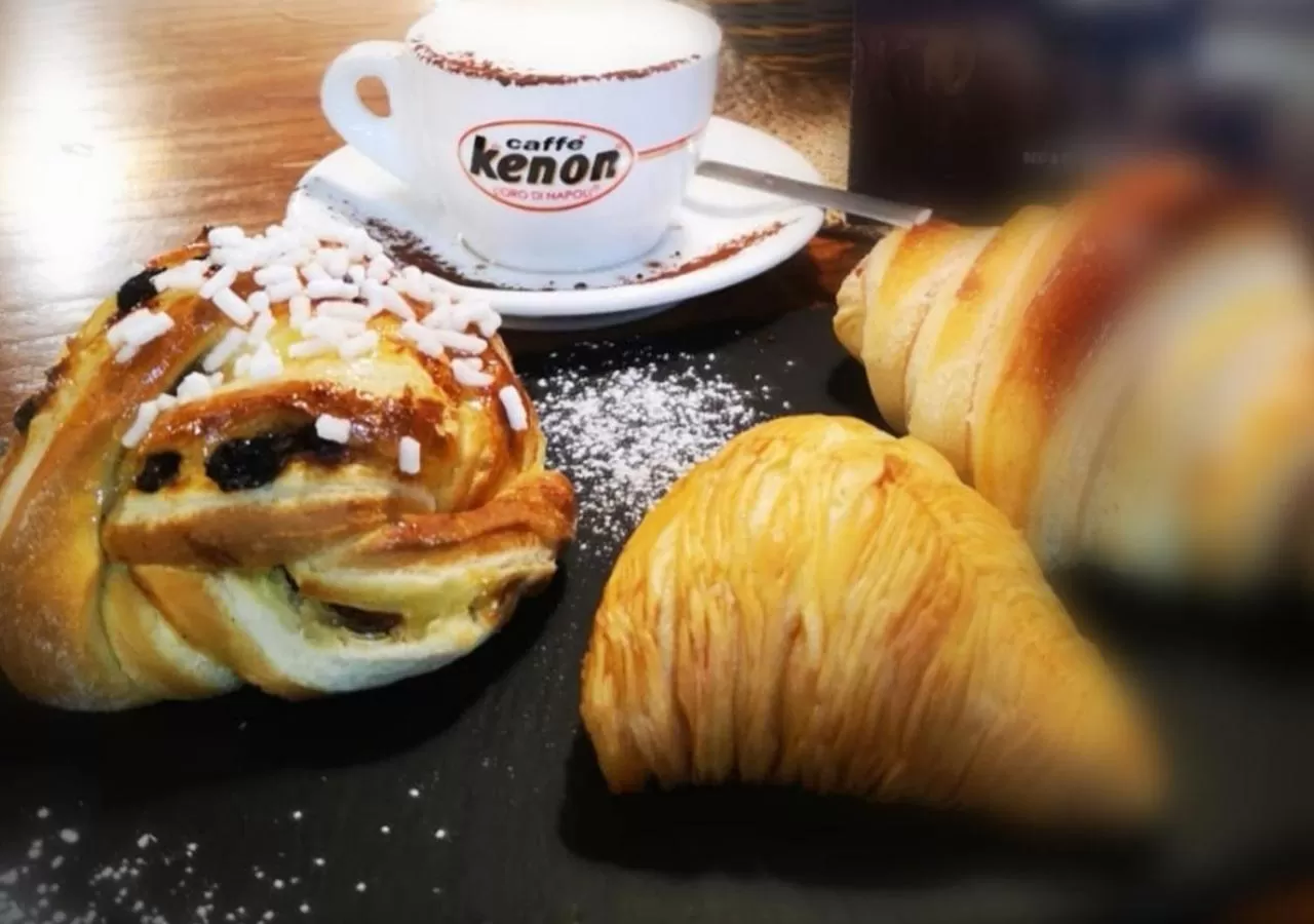 Food and drinks in May Dream