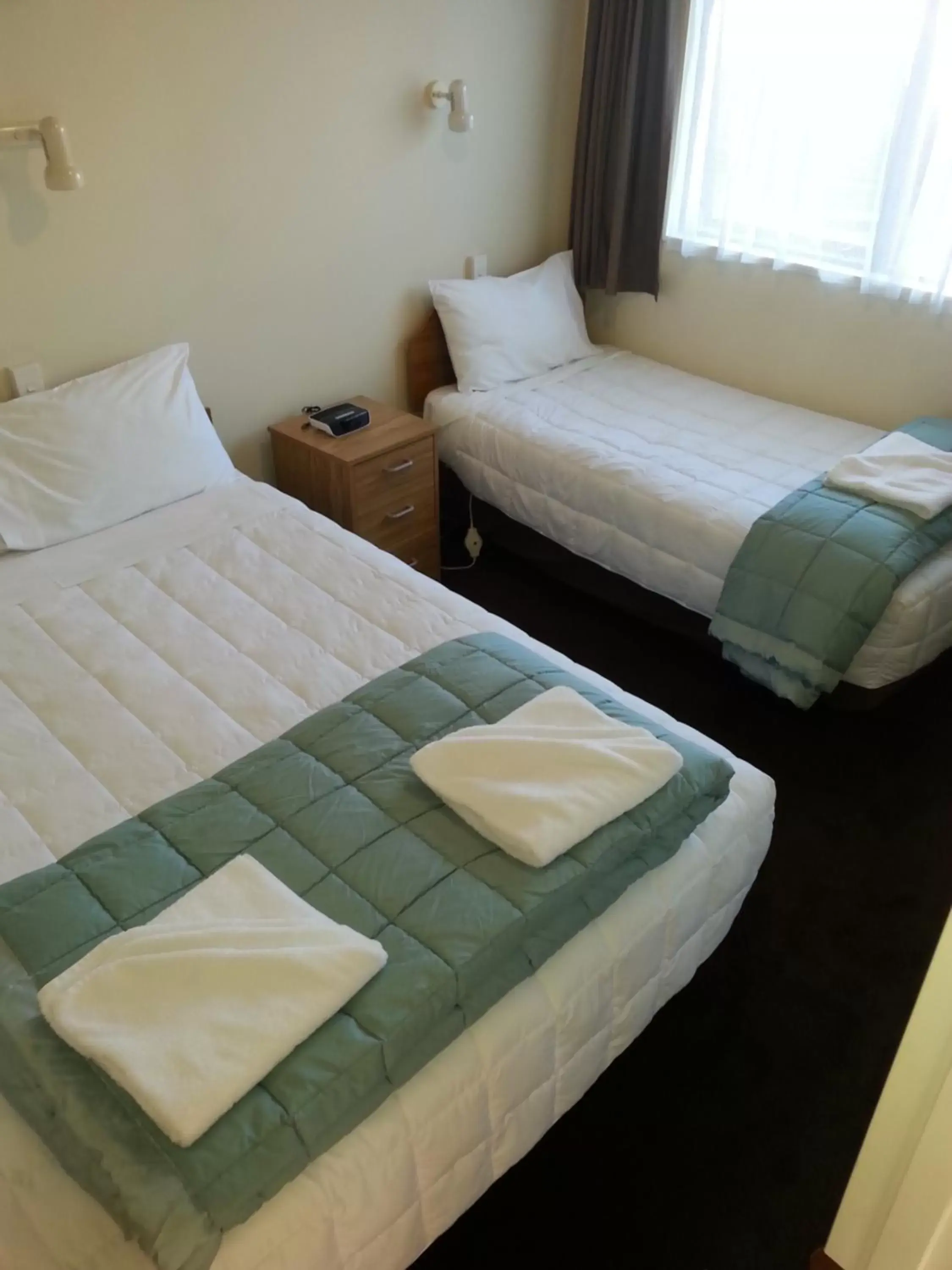 Bed in Ashleigh Court Motel