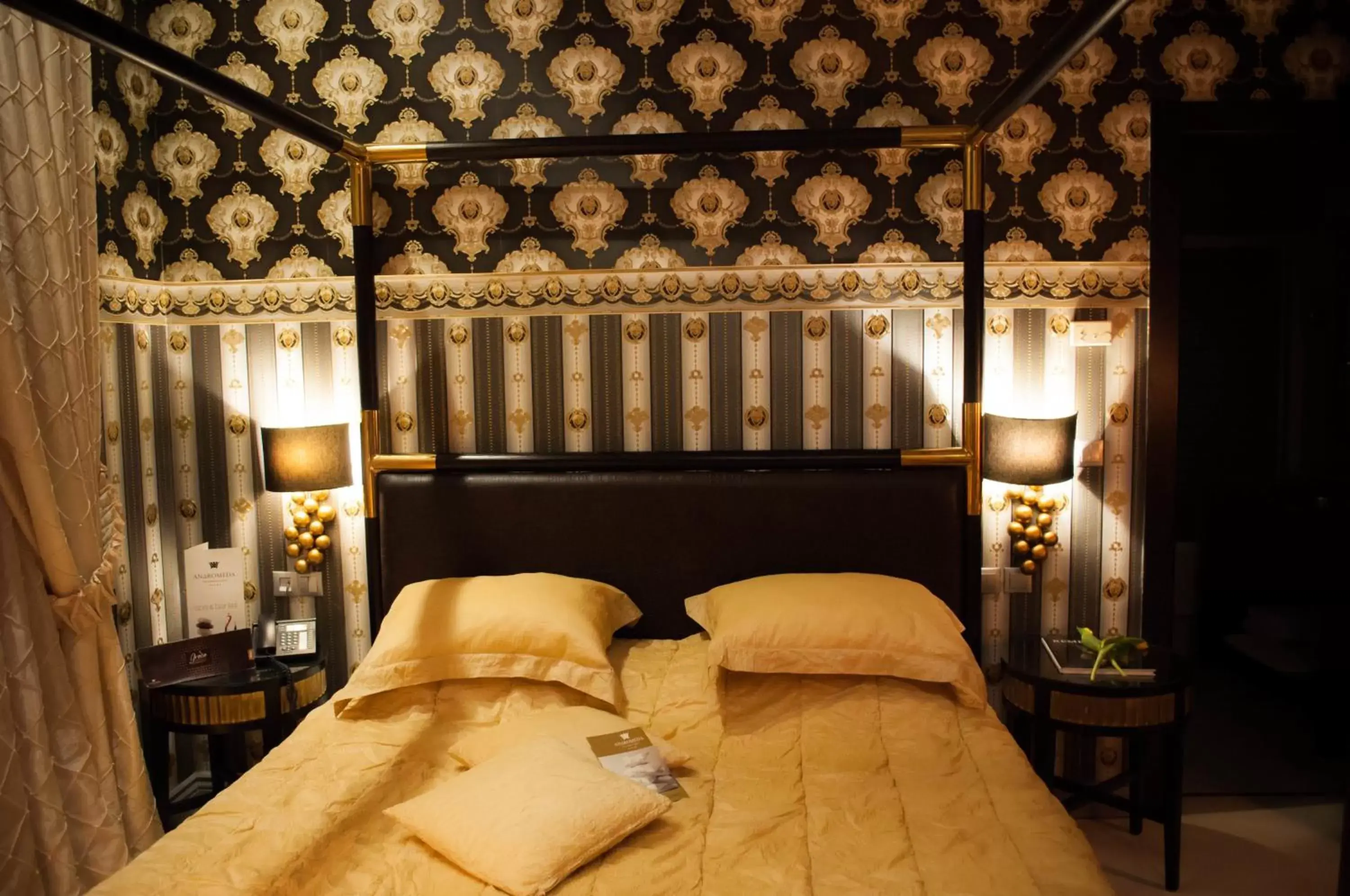 Bedroom, Bed in Andromeda Hotel Thessaloniki