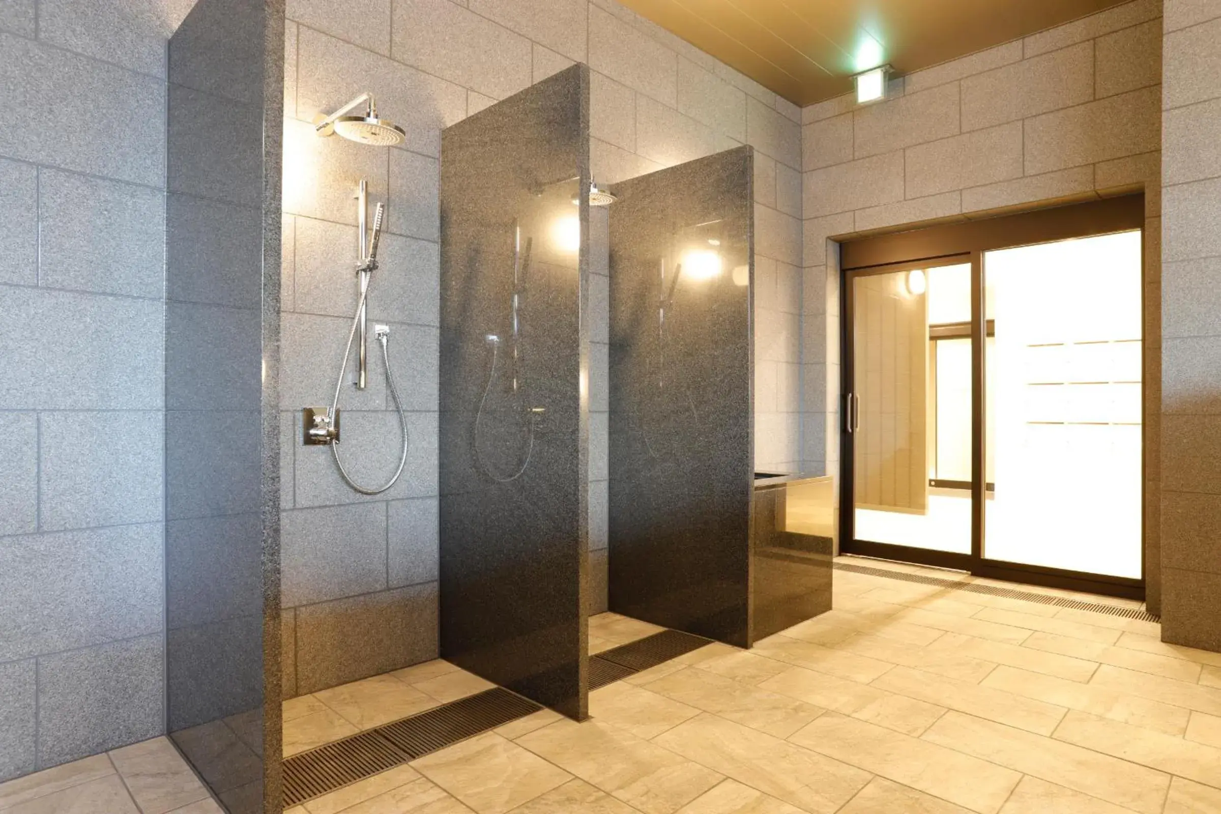 Public Bath, Bathroom in Hotel Keihan Kyoto Hachijoguchi