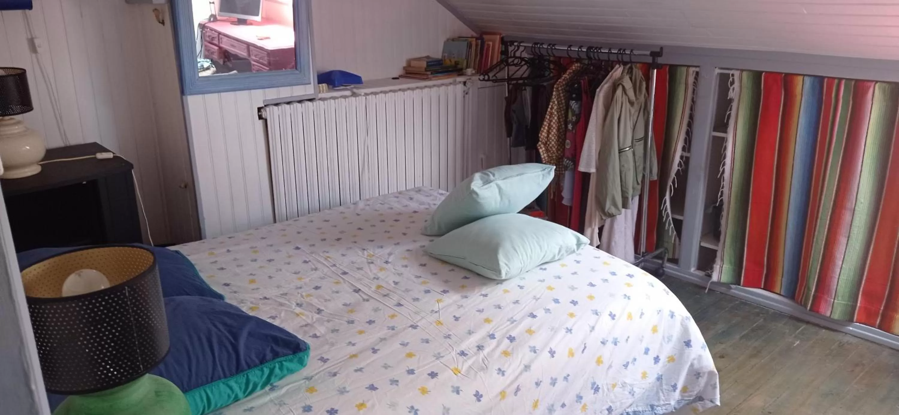 Bed in 2 chambres et salle de bain un oasis de bien être Piscine et jardin Direct Gare Aéroport