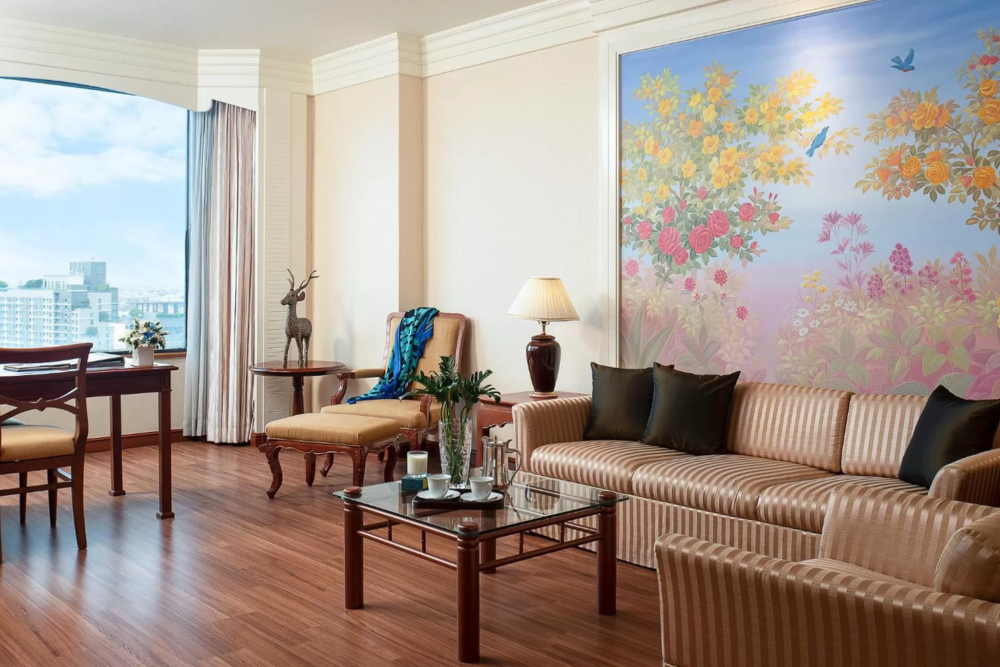 Living room in The Emerald Hotel