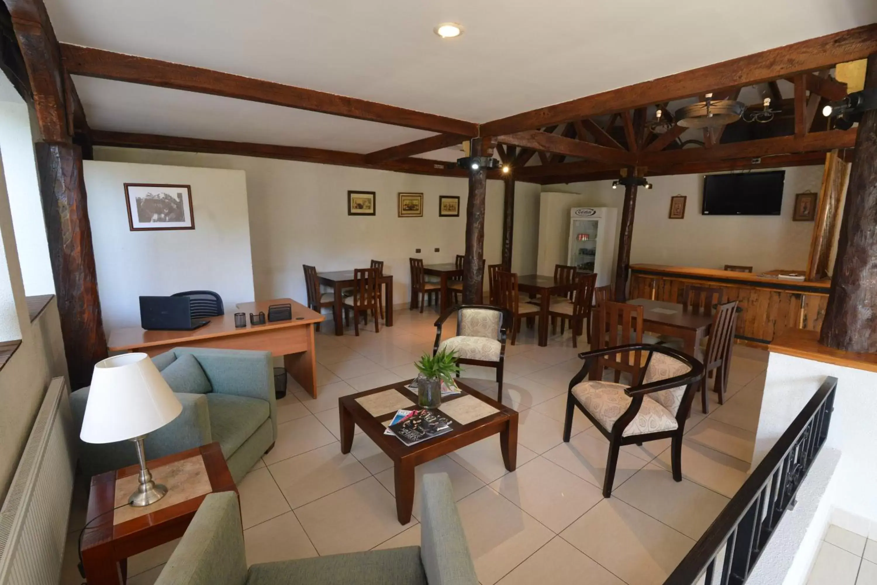 Lobby or reception, Restaurant/Places to Eat in Howard Johnson Hotel Rinconada de Los Andes
