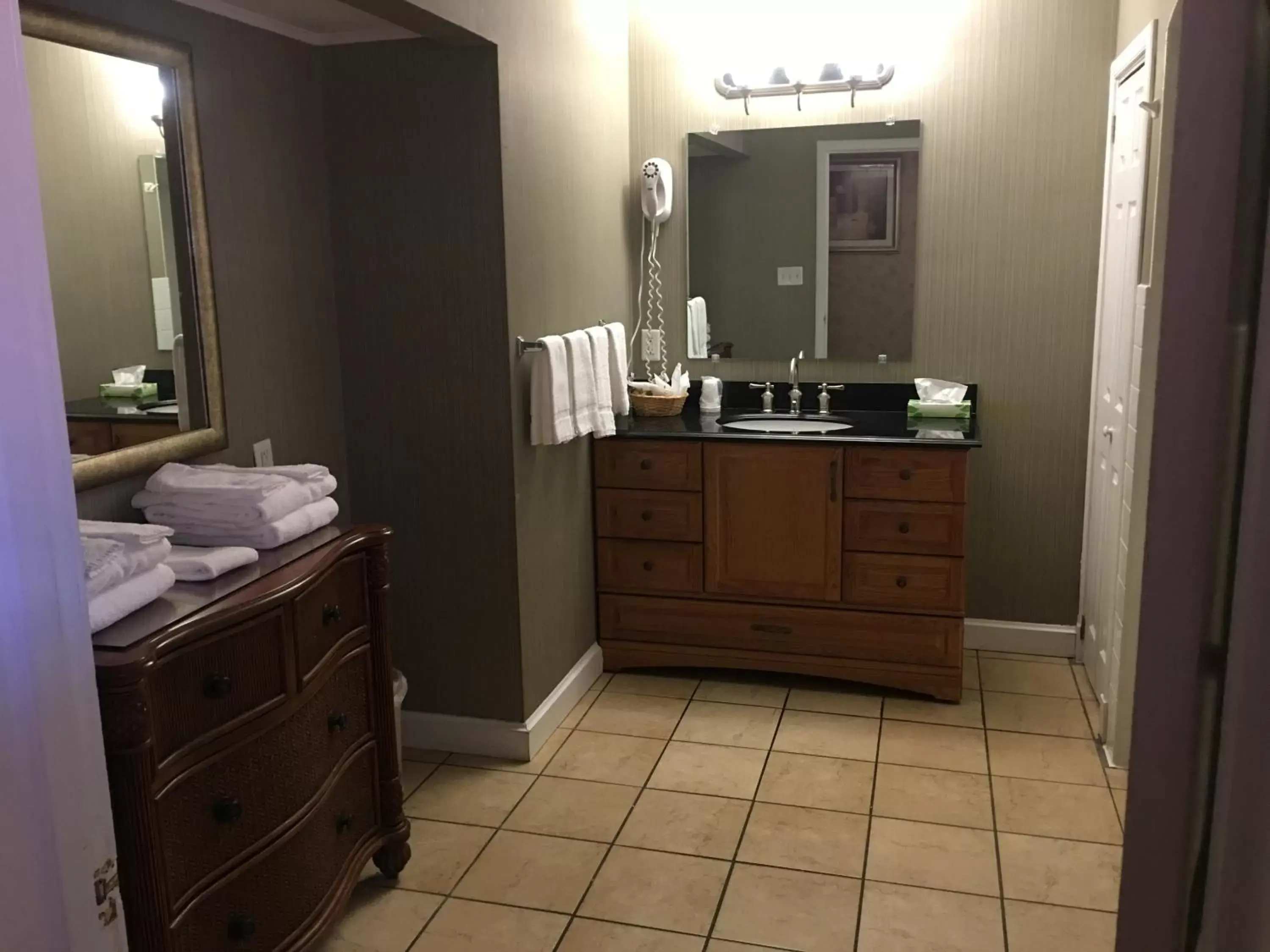 Bathroom in The Island House Hotel