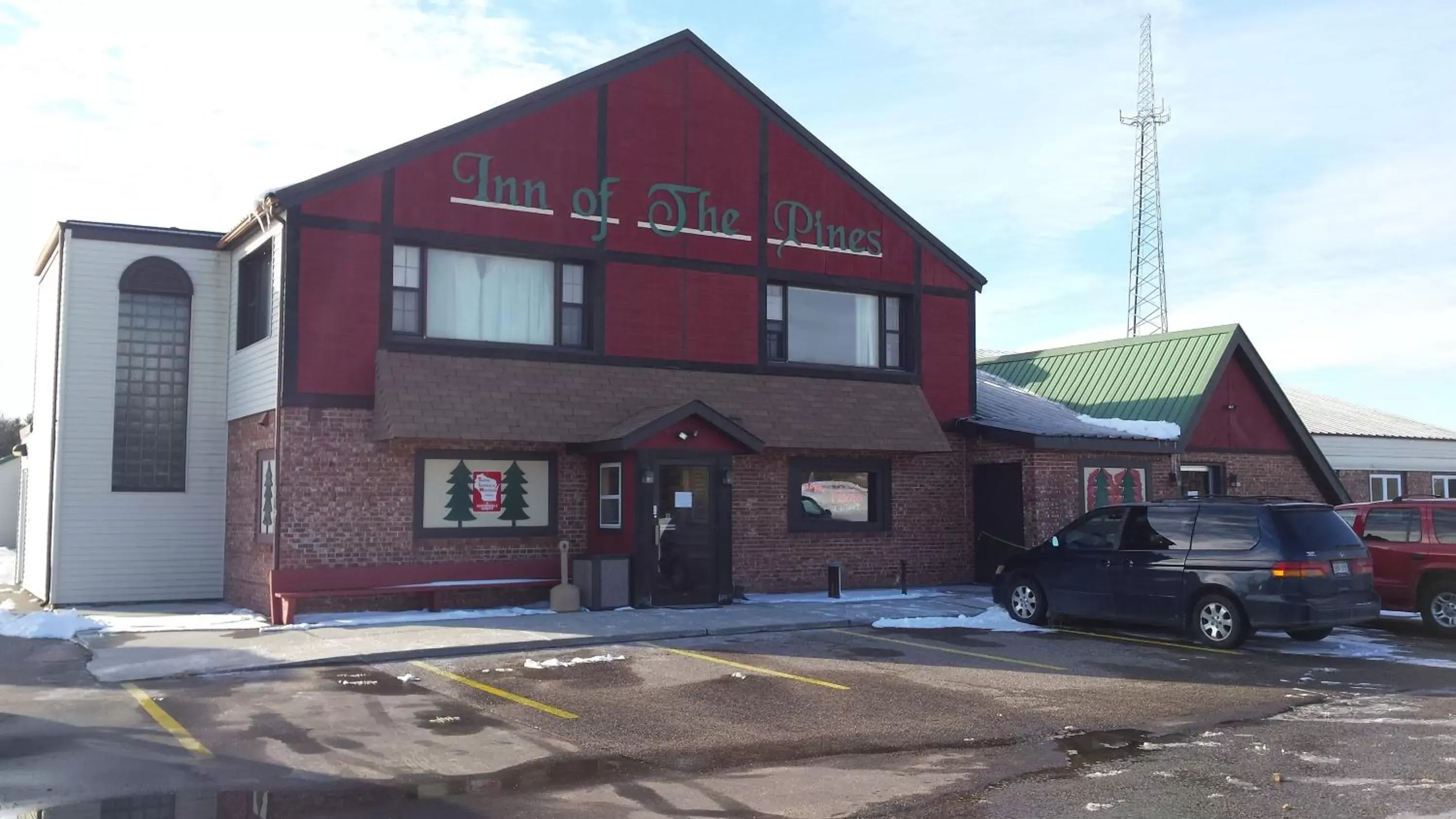 Facade/entrance, Property Building in Inn of the Pines