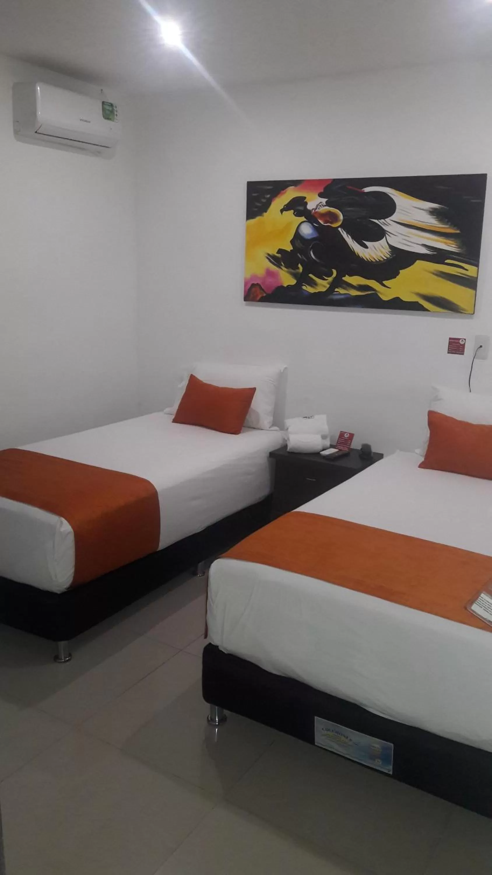 Bedroom, Bed in Hotel Cafe Plaza