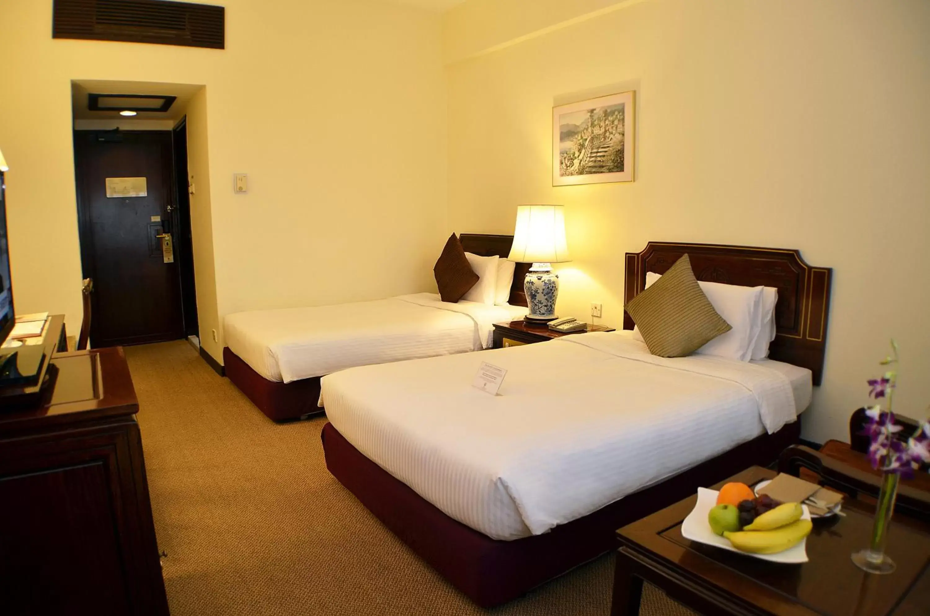 Photo of the whole room, Bed in Hotel Grand Pacific Photo of the whole room, Bed in Hotel Grand Pacific