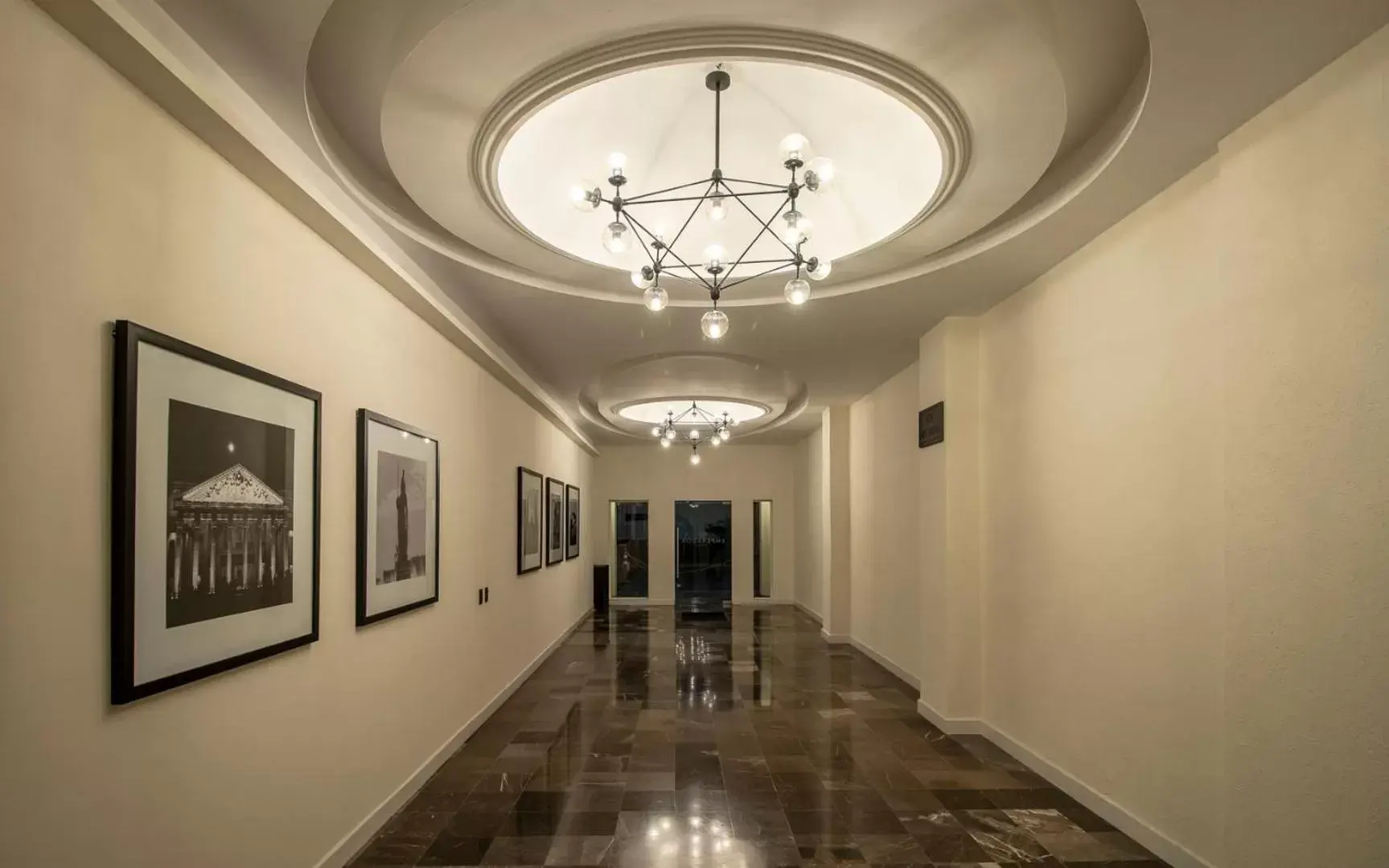 Facade/entrance in Hotel Emperador centro Guadalajara y Remodelado