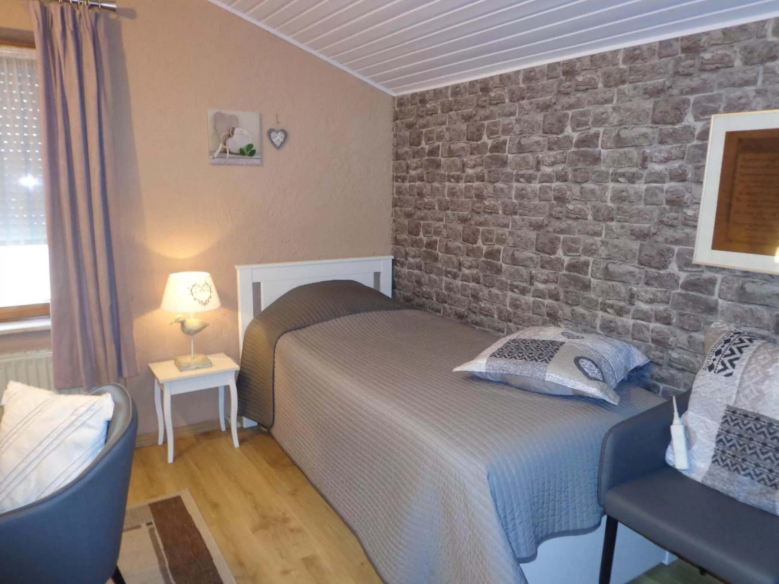 Bed in Le Chant du Merle