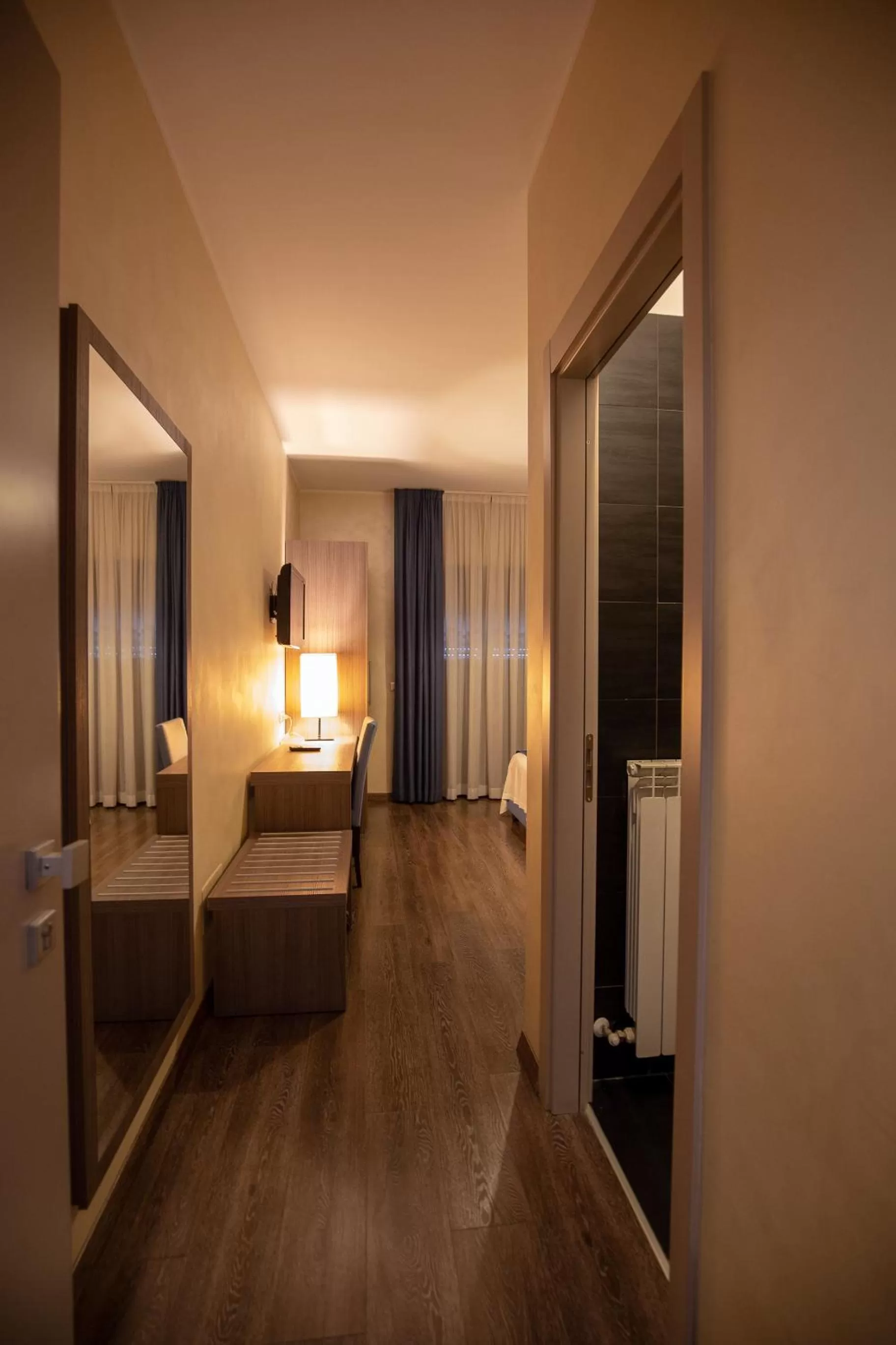 Other, Bed in Hotel La Compagnia Del Viaggiatore