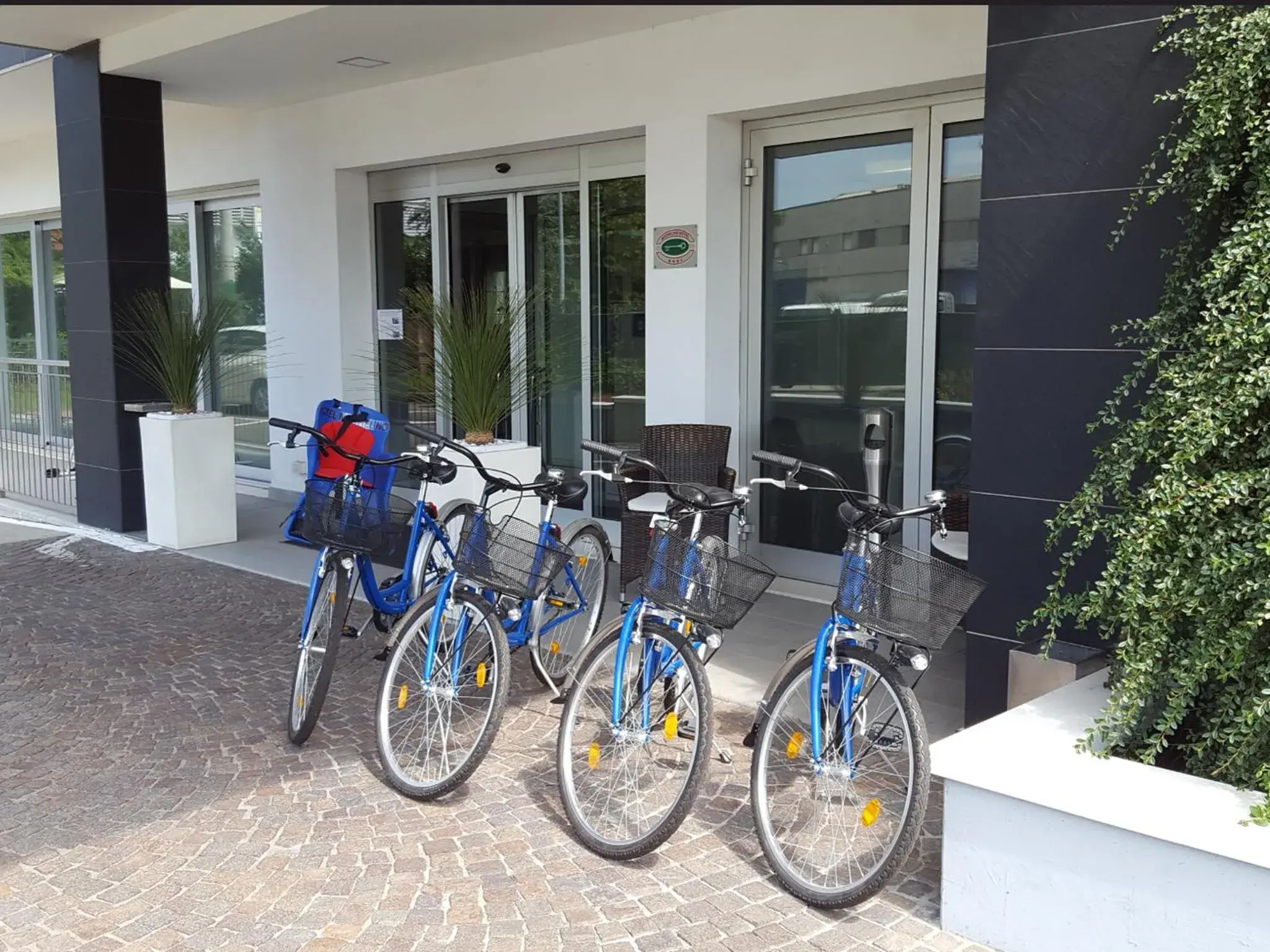 Cycling, Biking in Hotel Michelino Bologna Fiera