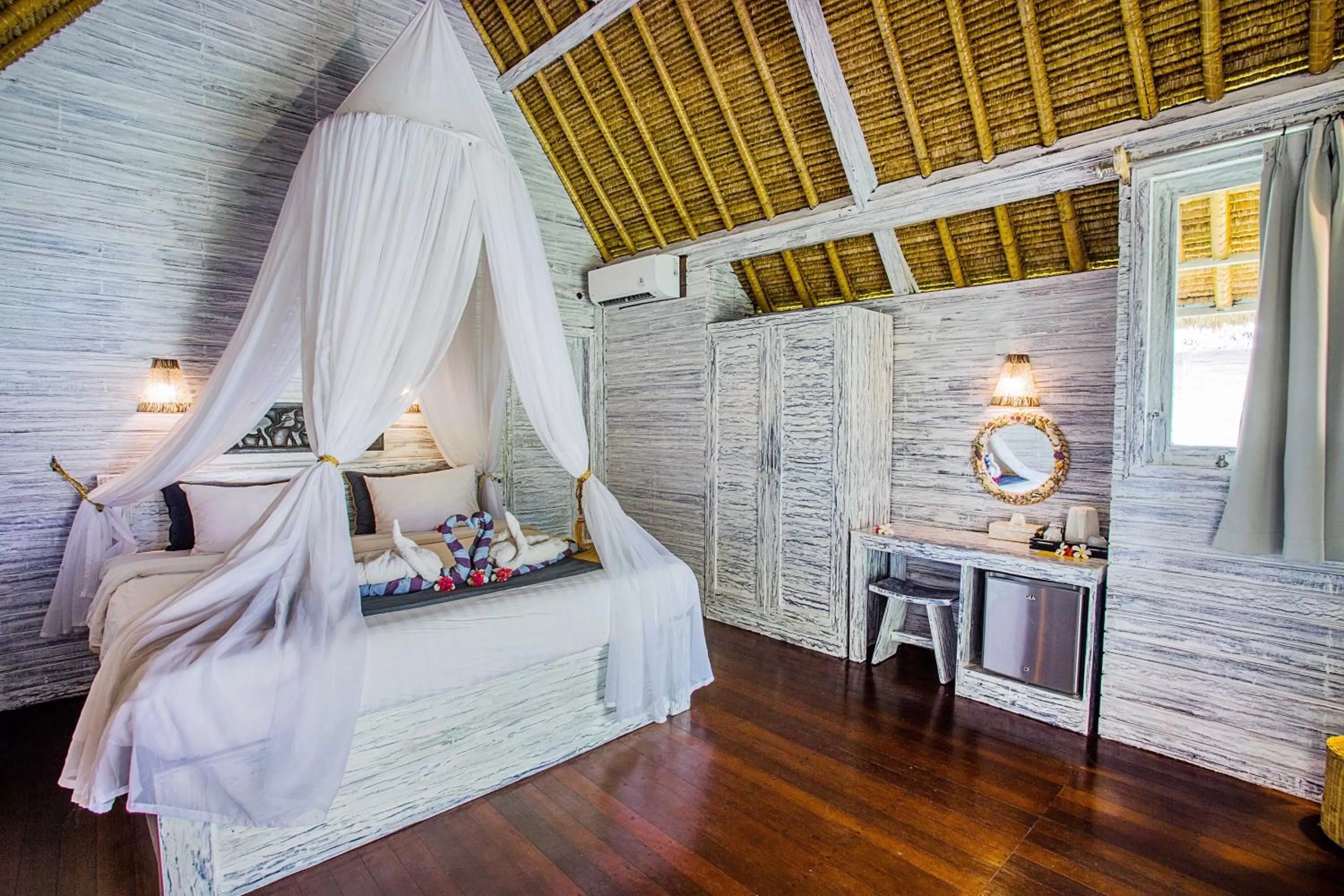 Bed in Bay Shore Huts