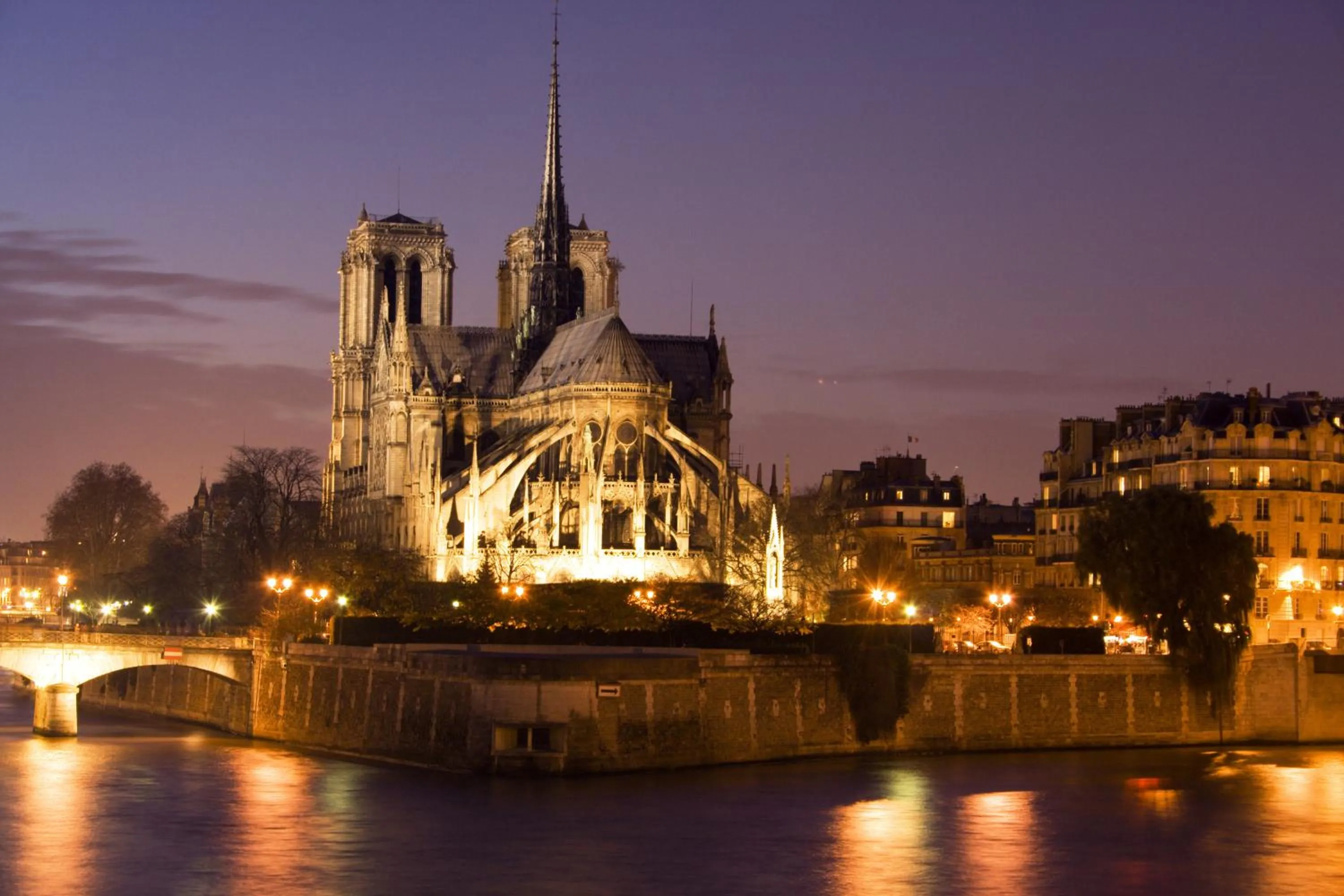 Nearby landmark in Hotel Clément