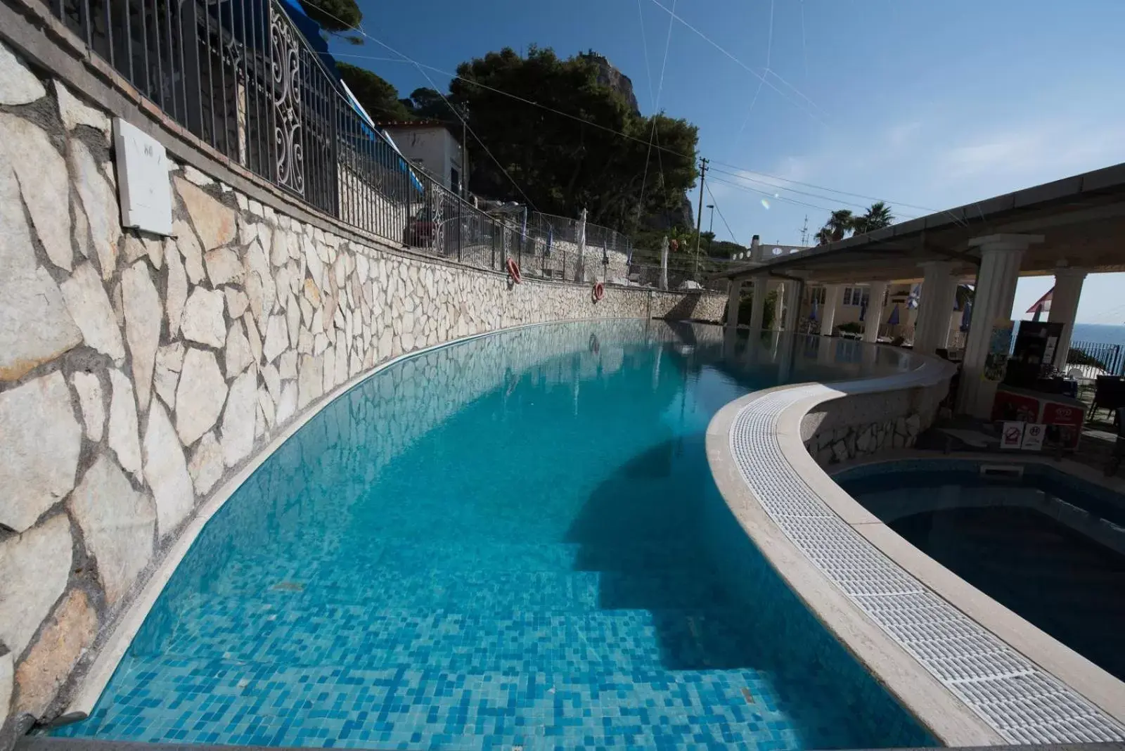 Swimming Pool in Hotel Weber Ambassador