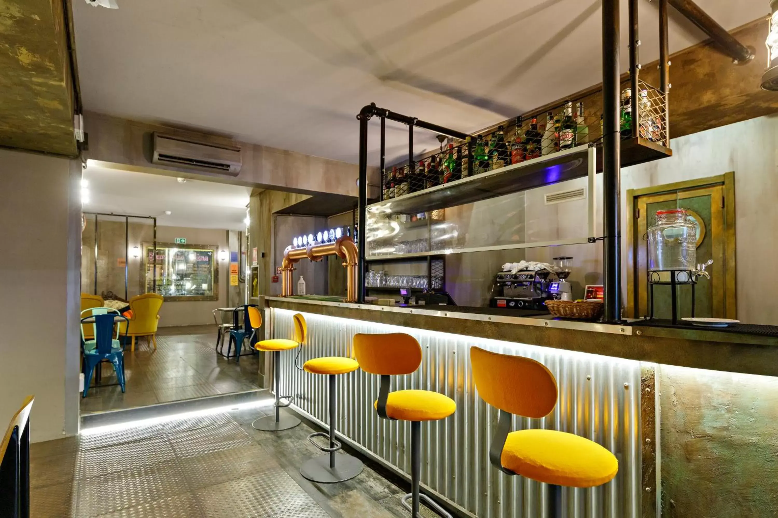 Lounge or bar in Hotel Britannia Lounge or bar in Hotel Britannia