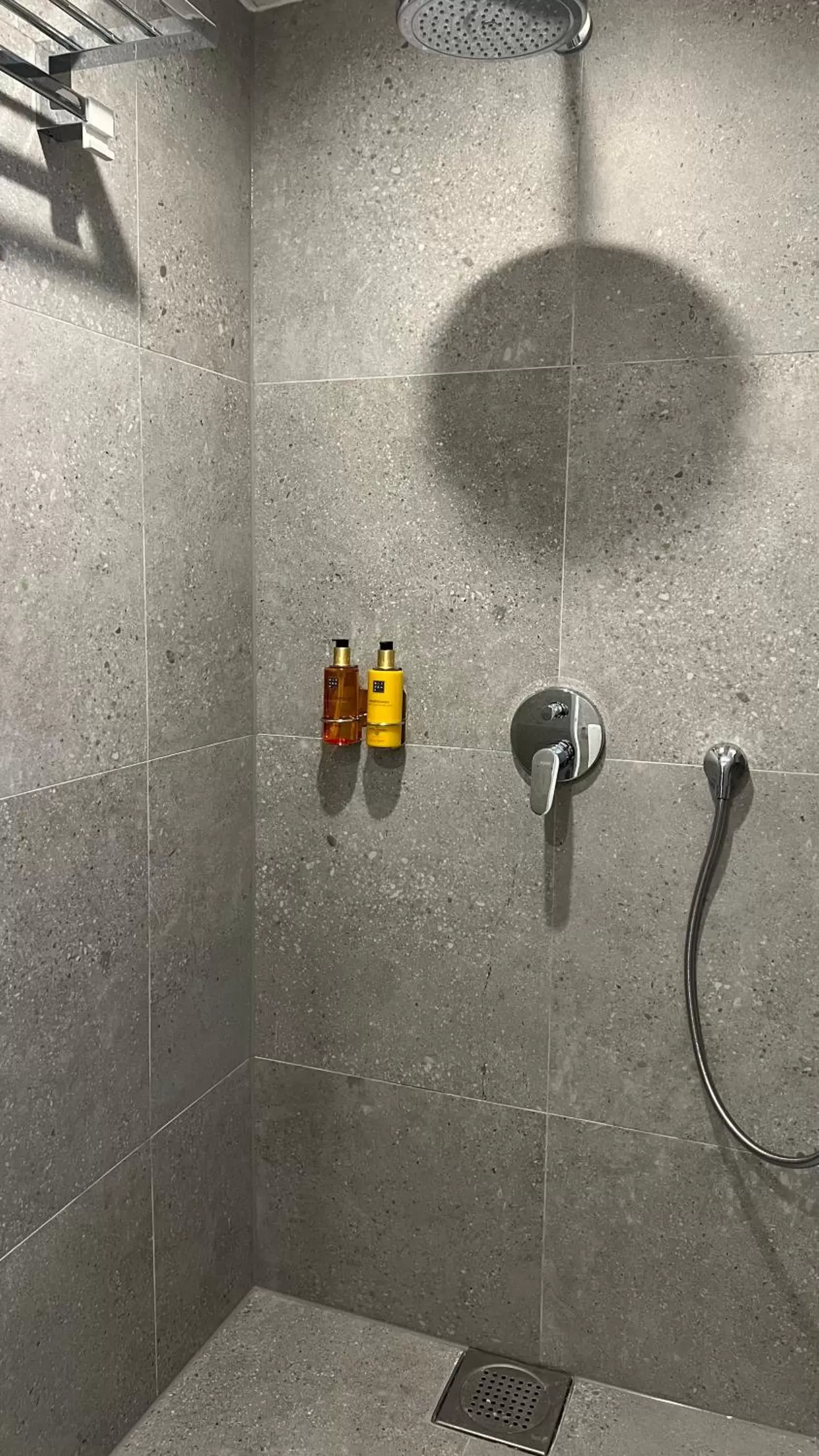 Shower in Curacao Avila Beach Hotel