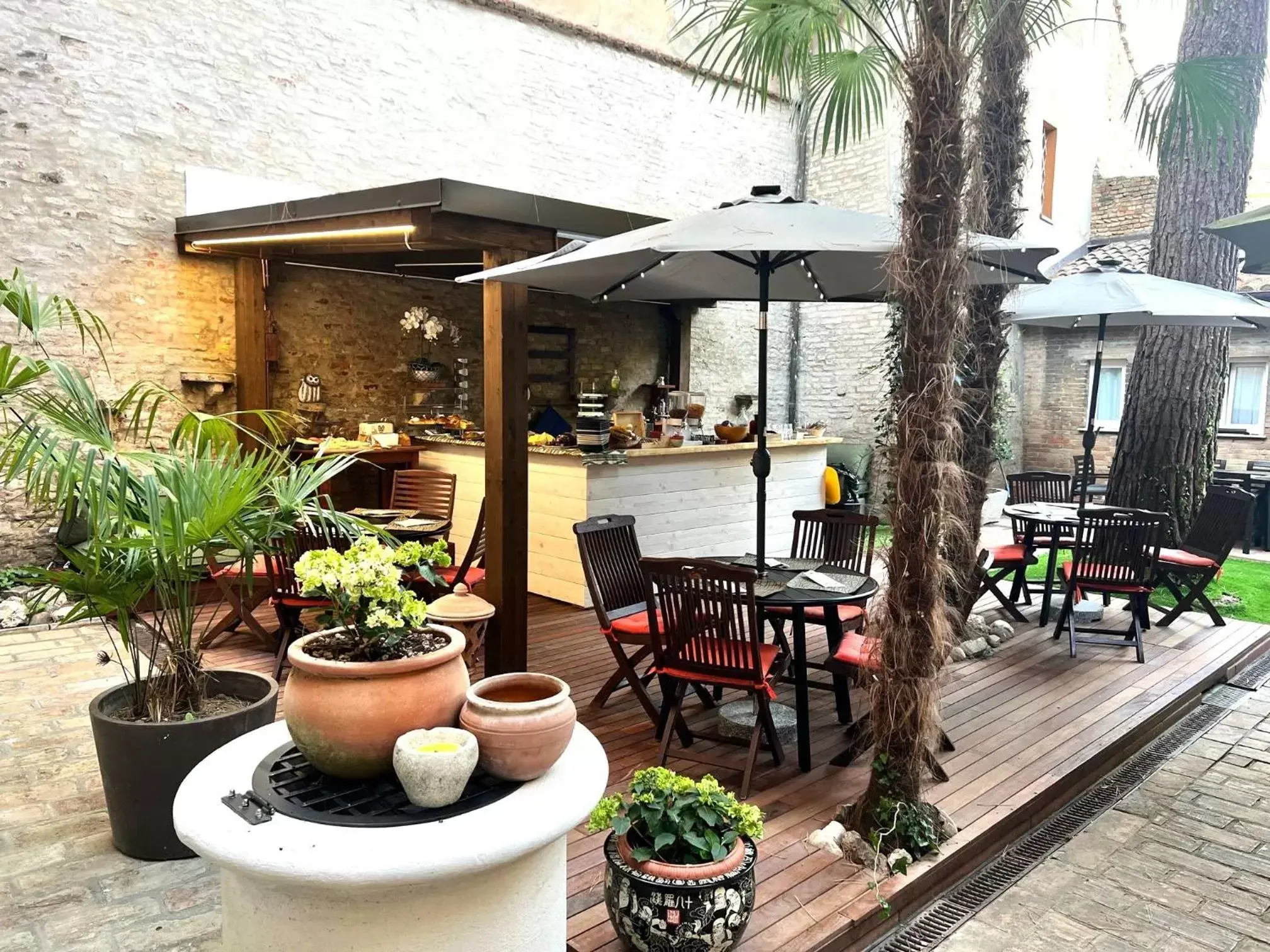 Patio, Restaurant/Places to Eat in A Casa Di Paola Suite