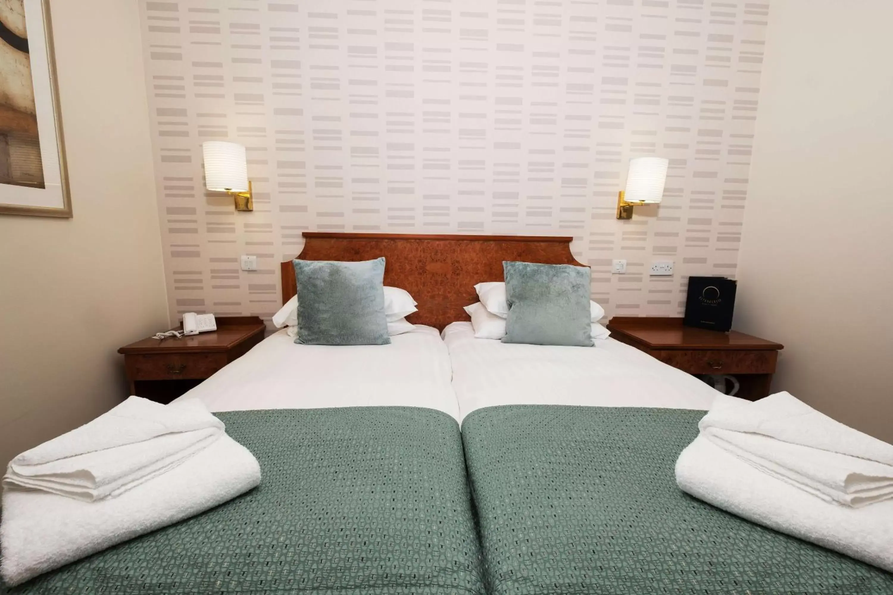 Photo of the whole room, Bed in Pitbauchlie House Hotel - Sure Hotel Collection by Best Western Photo of the whole room, Bed in Pitbauchlie House Hotel - Sure Hotel Collection by Best Western