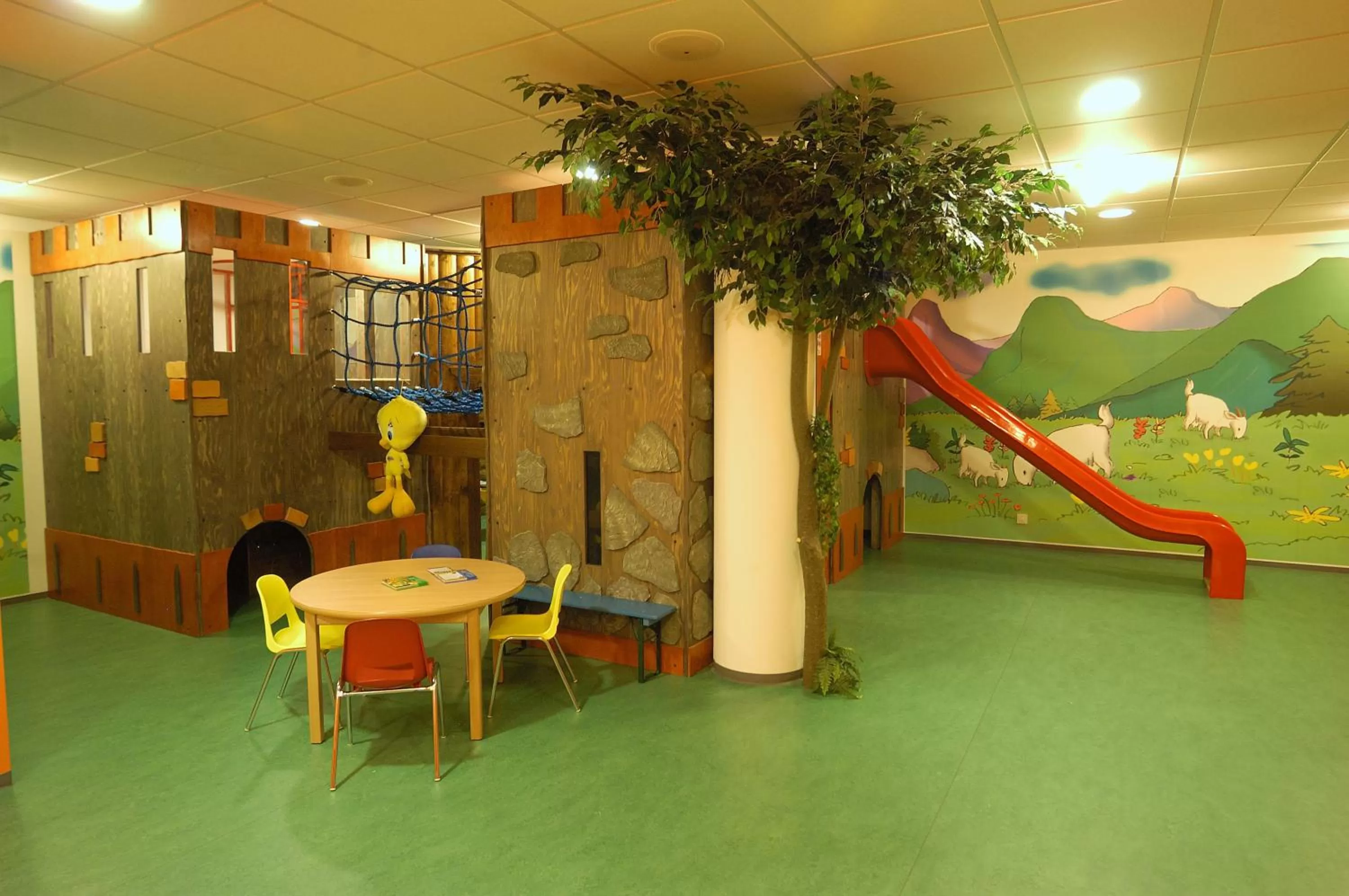 Game Room in Stammhaus im Hotel Alpine Palace