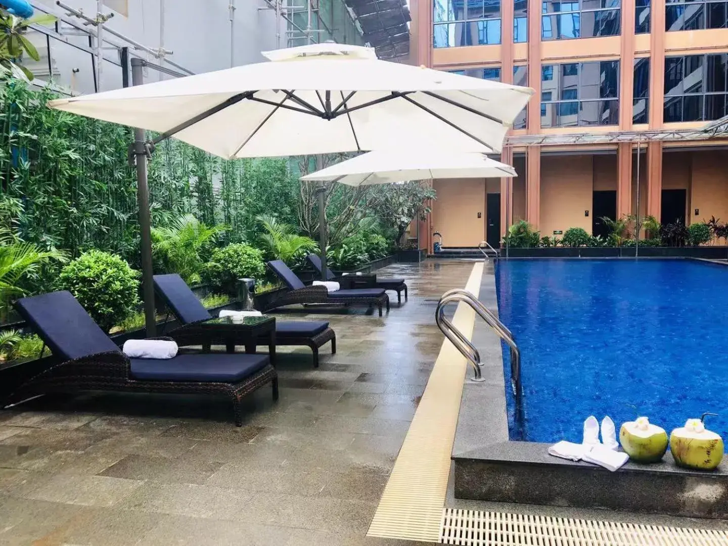 Garden, Swimming Pool in Le Chen Miiya Hotel