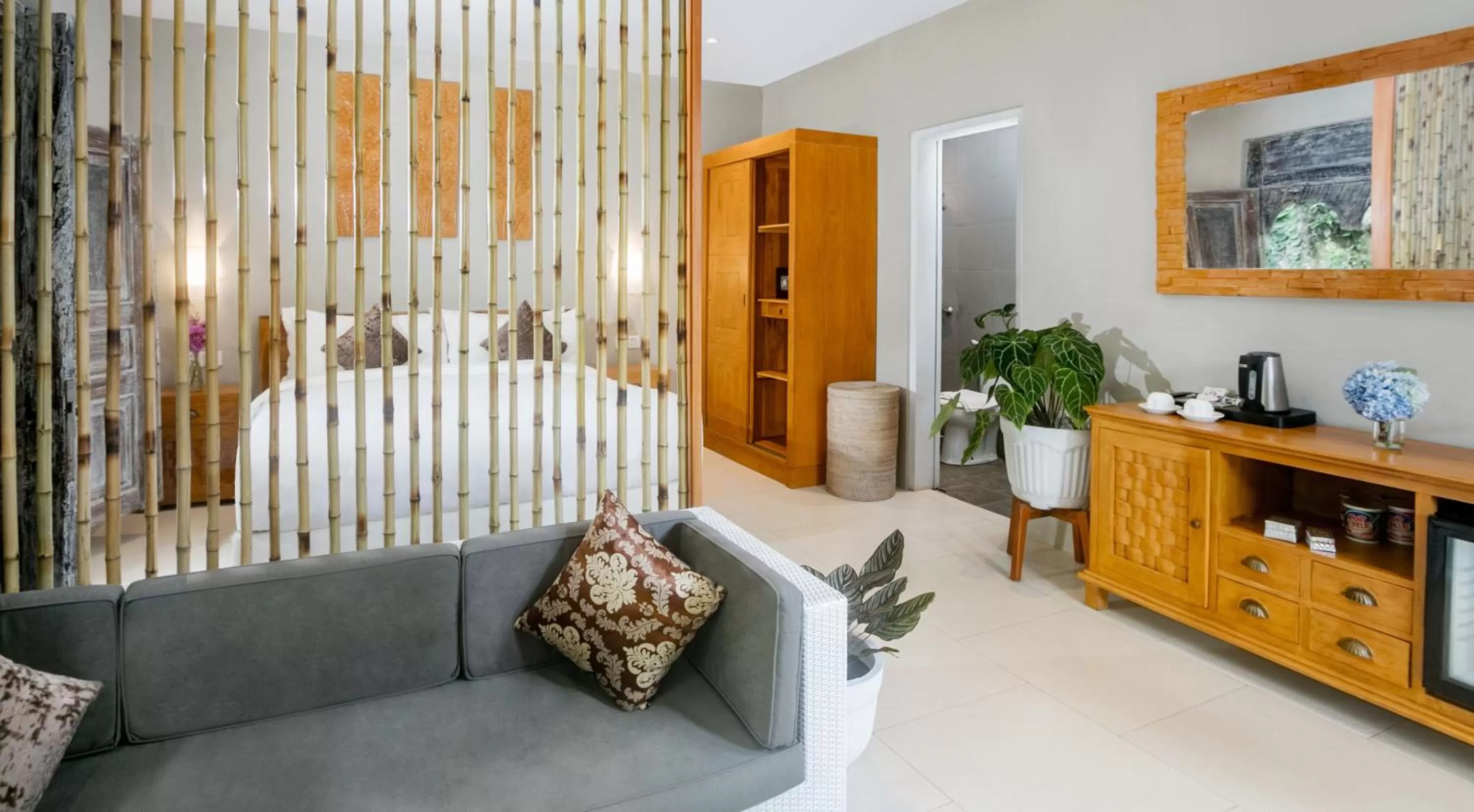 Living room in Canvas Escape Resort