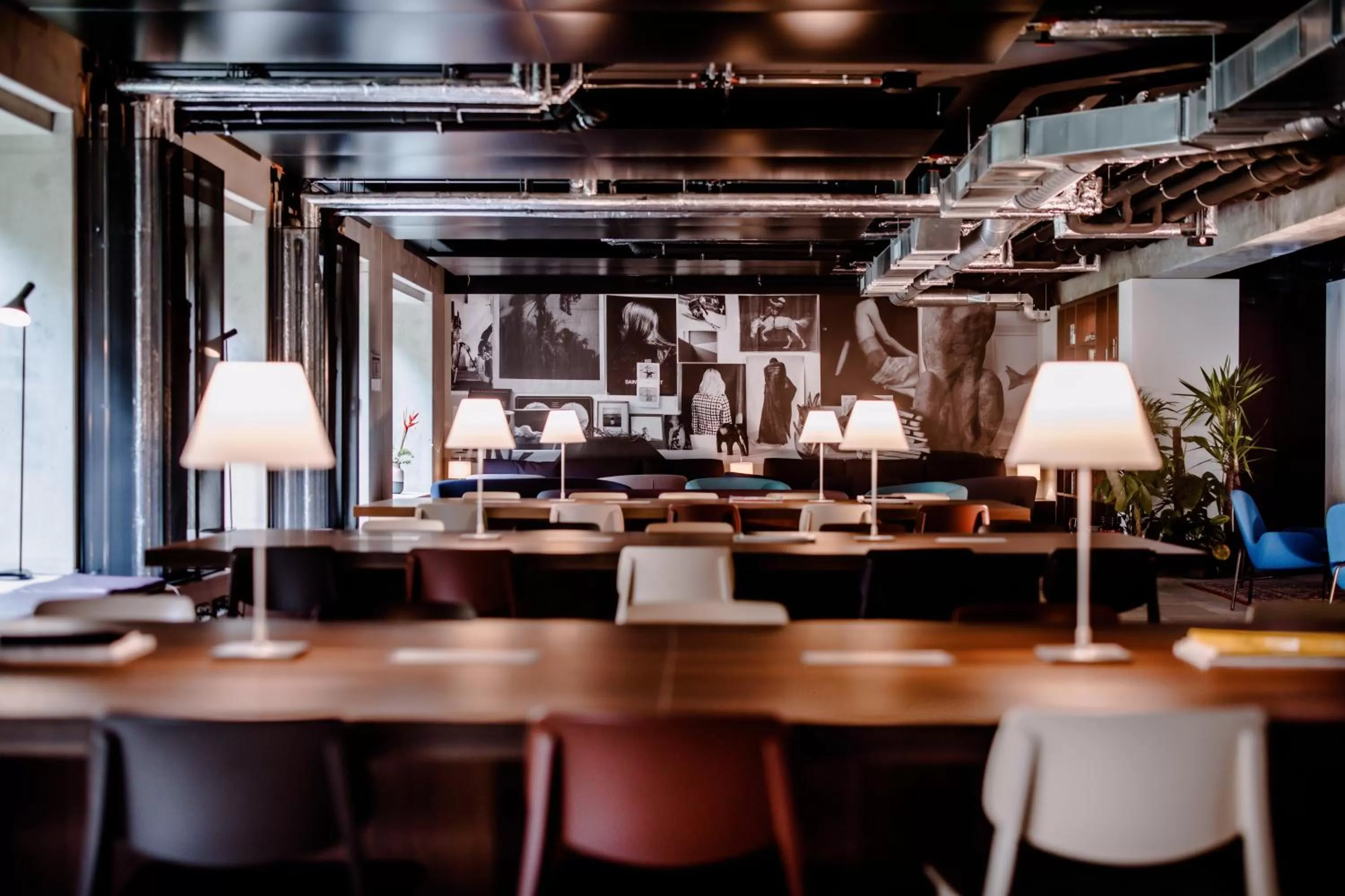 Lounge or bar in THE FLAG West M.